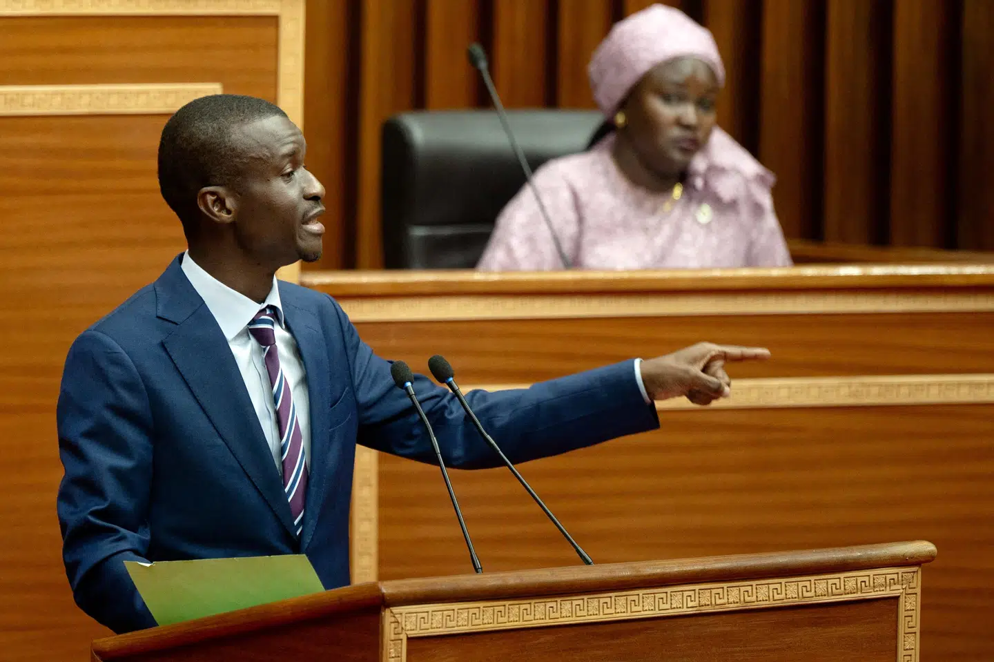 Senegals indenrigsminister, som også er minister for offentlig sikkerhed, Bamba Cisse, ses onsdag tale i landets parlament, da parlamentet behandlede lovforslag om hårdere straffe mod blandt andet homoseksuelle.