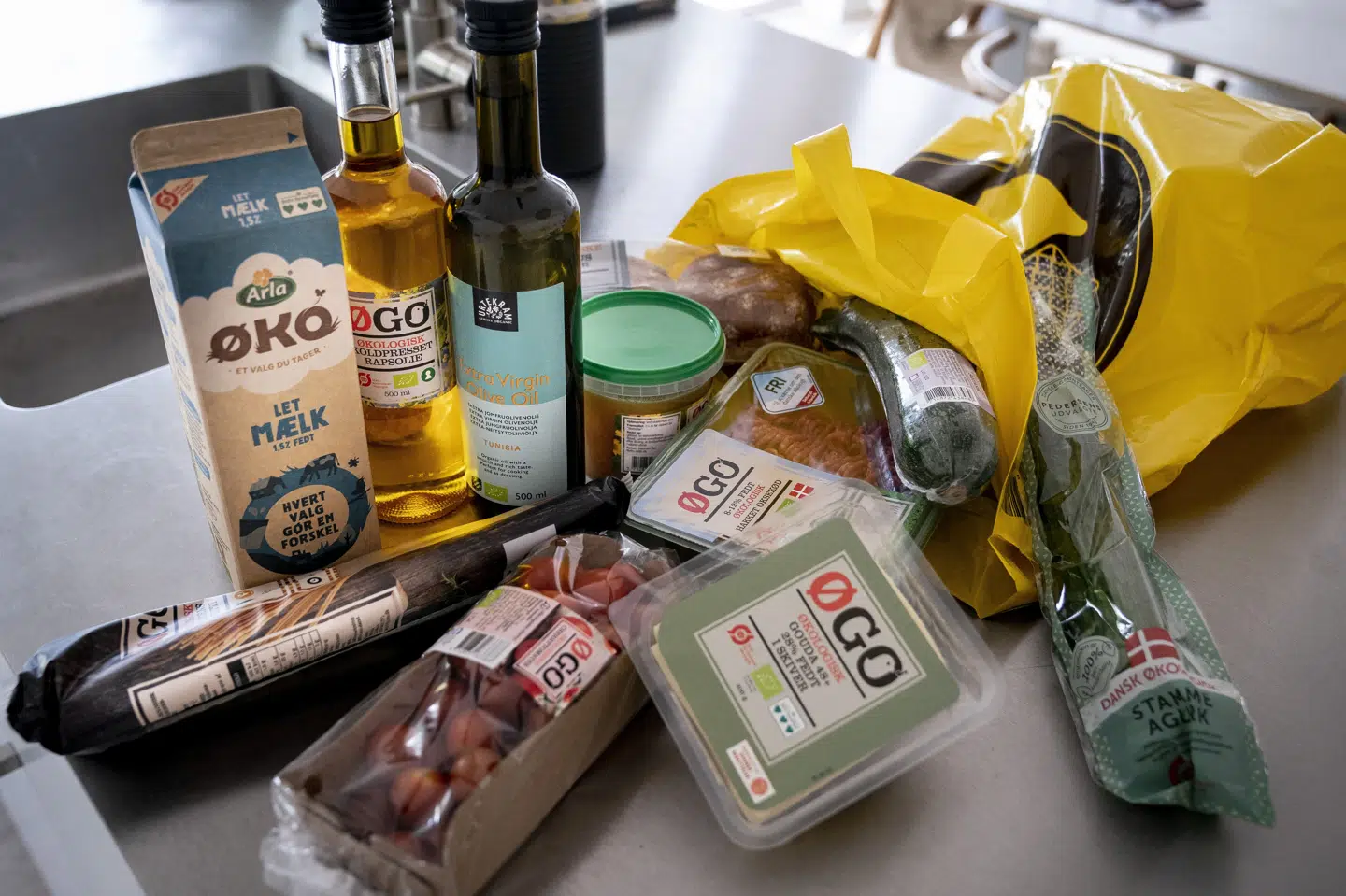 Salling Group skal betale en millionbøde for at have markedsført ØGO-serien som det fjerde mest bæredygtige mærke i Danmark. Men undersøgelsen, der blev henvist til, var en privat forbrugerundersøgelse og dermed kun udtryk for forbrugernes opfattelse. Netto accepterer bøden, men mener, at der i fremtidige sager bør tages hensyn til forseelsens tyngde. (Arkivfoto).