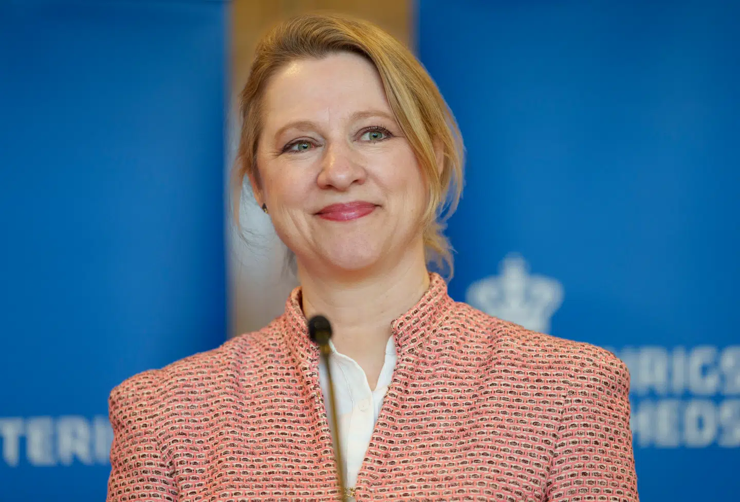 Sophie Hæstorp Andersen er blevet heftigt kritiseret af Anders Matthesen - og nu også af hans manager og kone.