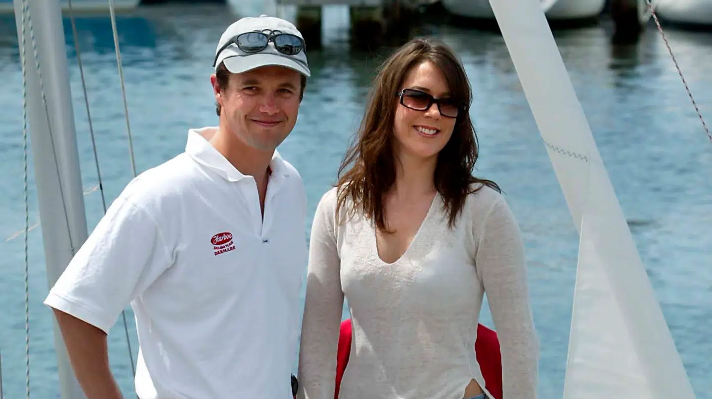 Kronprins Frederik og Mary Donaldson på havnen i Sandy Bay, Tasmanien. Billedet blev taget i januar 2003 - senere samme år blev de forlovet.