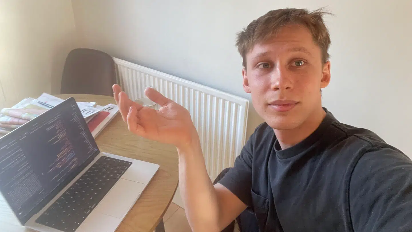 23-årige Villads Leth lancerede for et halvt år siden virksomheden Wilmo.ai, der udvikler AI til kundeservice, og som er værdiansat til 50 millioner kroner.