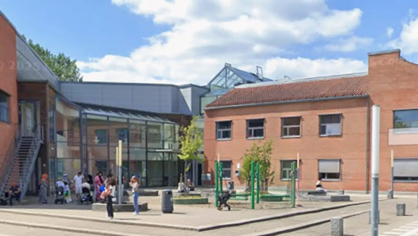 Den voldsomme episode har fundet sted på HF & VUC Nordsjælland i Hillerød.