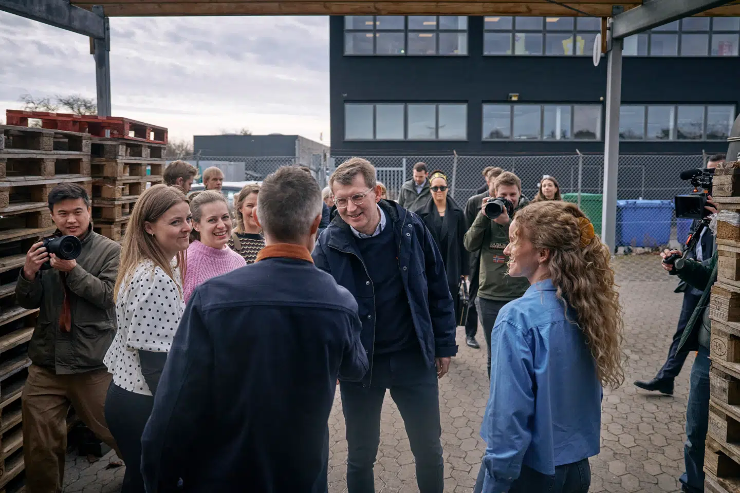 Ifølge Troels Lund Poulsen fortalte iværksætterne, at »de vil blive smadret af deres egen værdiansættelse«.