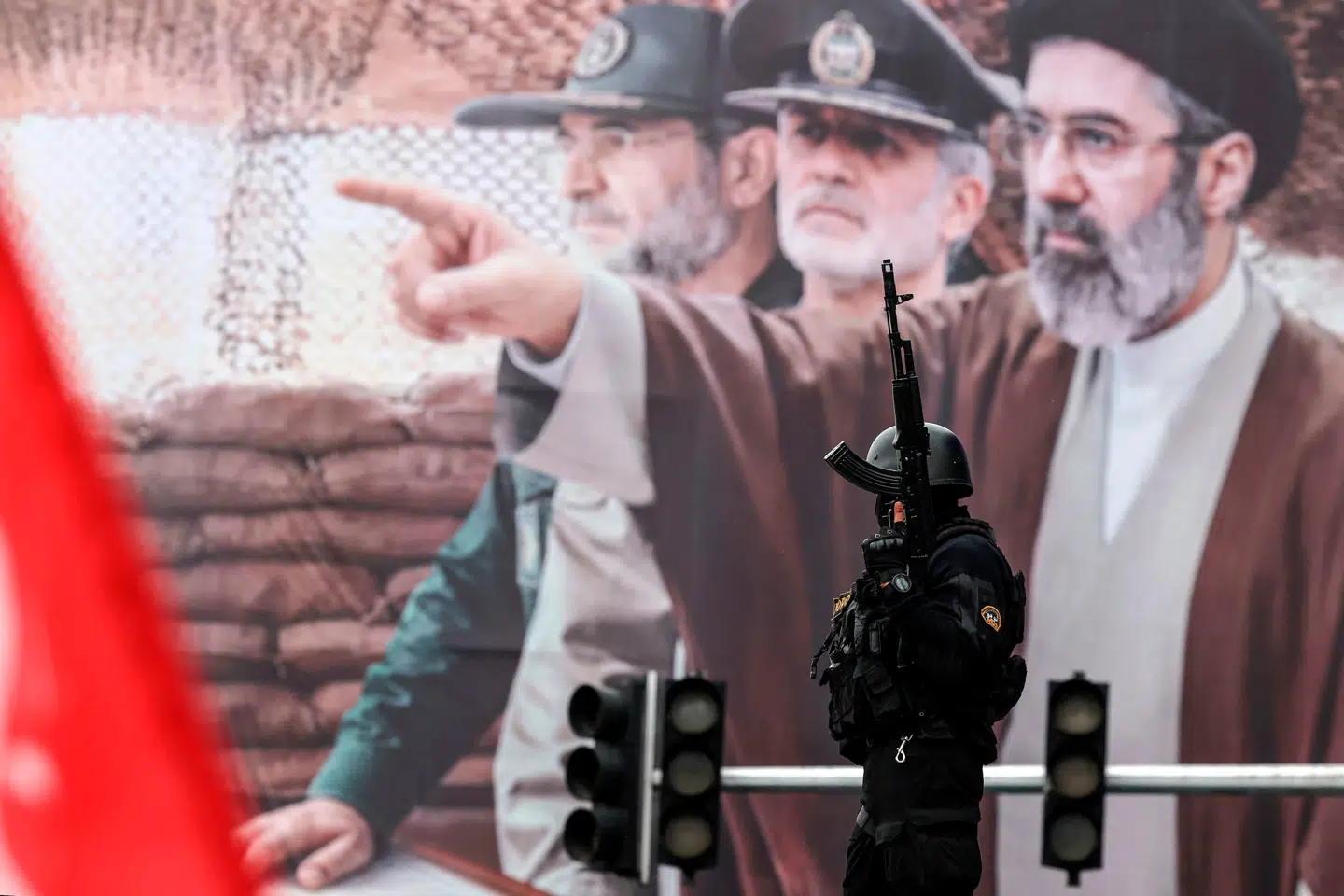 Irans nye leder Mojtaba Khamenei har endnu ikke vist sig offentligt. Men torsdag gjorde han i en tale klart, at Iran vil have hævn over USA.