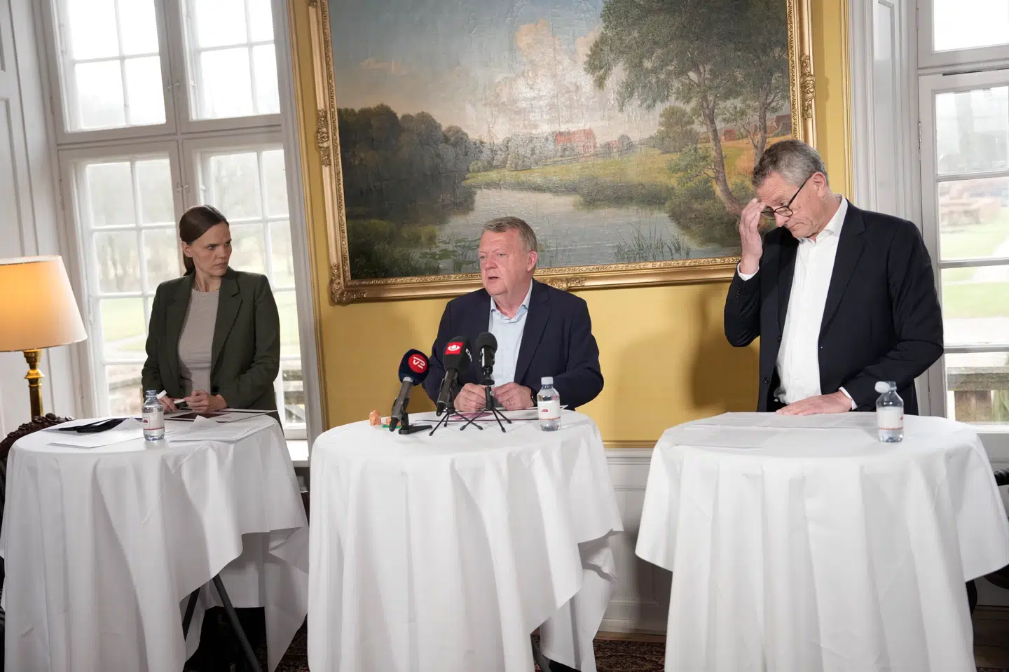 Lørdag fremlagde Moderaterne partiets nye griseudspil. Til stede på pressemødet var digitaliseringsminister Caroline Stage, udenrigsminister Lars Løkke Rasmussen og partiets ældreminister Henrik Frandsen.