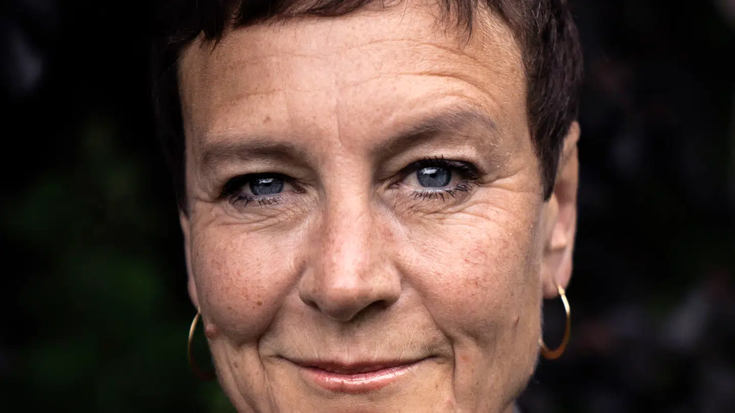 Janni Pedersen har lavet den populære krimiserie 'Juncker' med sin mangeårige ægtemand Kim Faber, som nu har stået frem med sin Parkinsons.