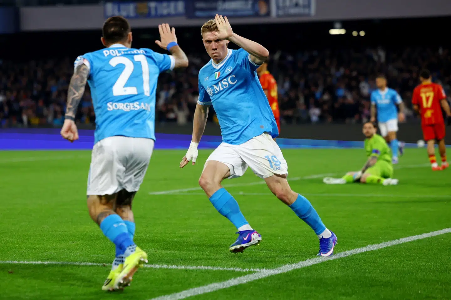 Rasmus Højlund var på pletten for tiende gang i sæsonens Serie A efter et oplæg af Matteo Politano.