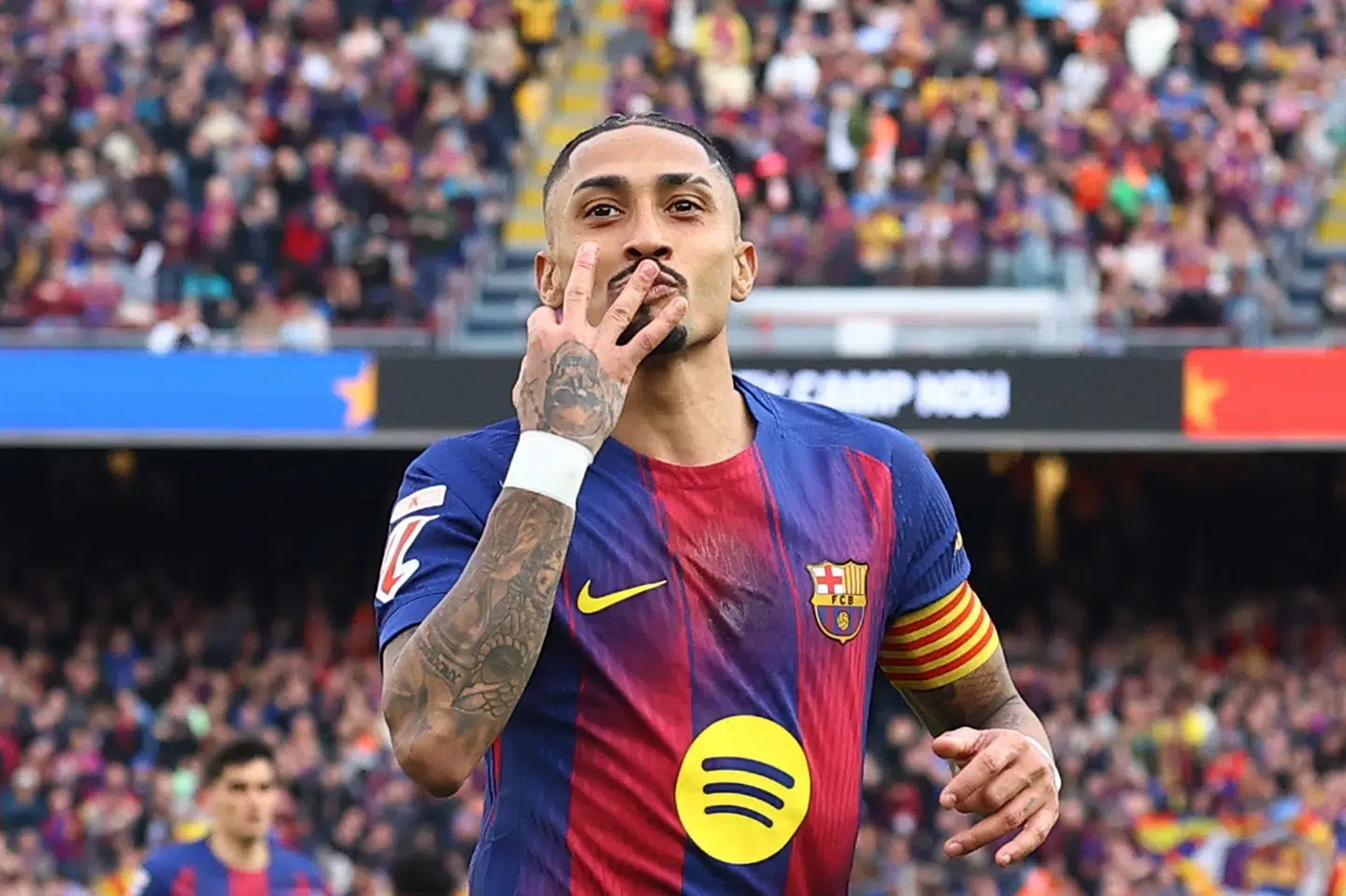 Raphinhas fingre afslører, hvor mange mål brasilianeren scorede i 5-2-sejren over Sevilla.