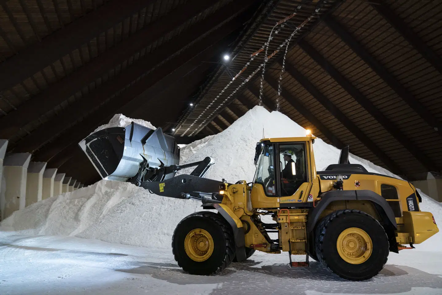 Den hårde vinter har ført til en større spredning af vejsalt end gennemsnitligt for en dansk vinter. (Arkivfoto).