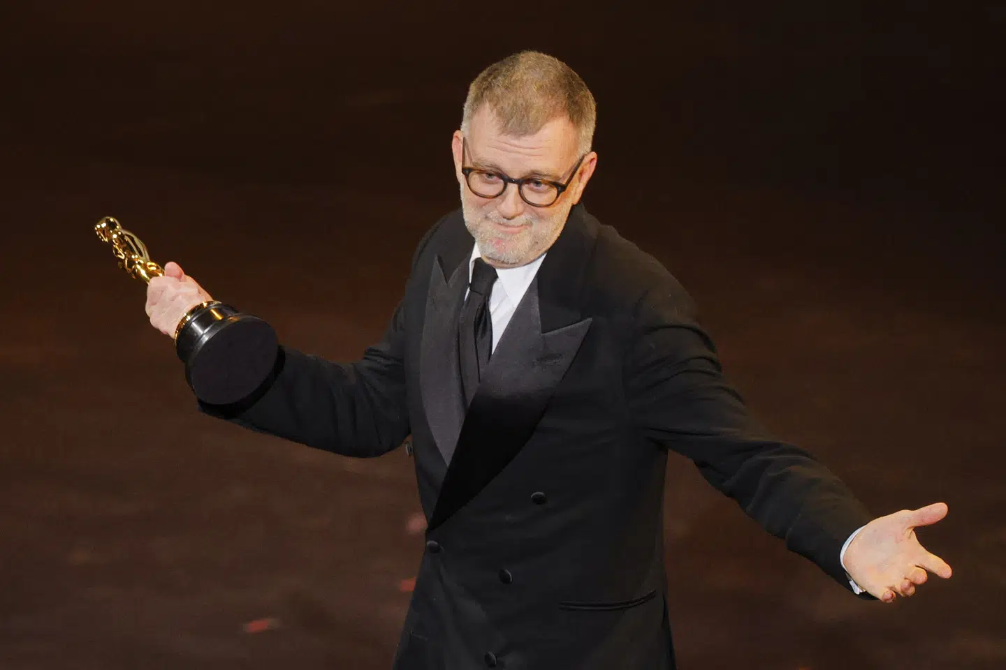 55-årige Paul Thomas Anderson modtager prisen for Bedste Film ved Oscar-showet.