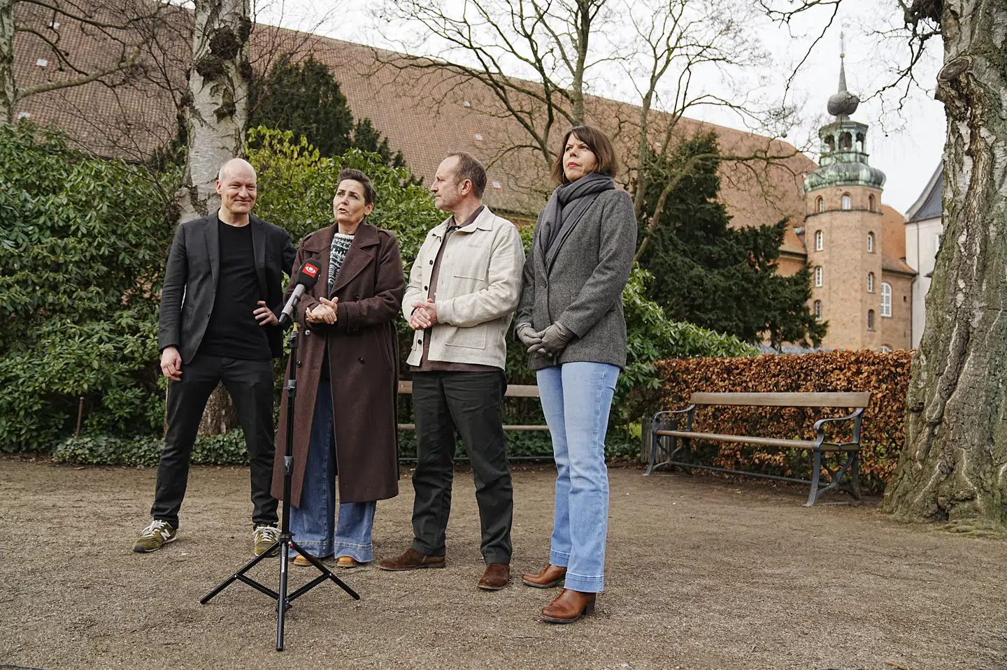 Lederne i rød blok - altså minus Mette Frederiksen (S) - har mandag præsenteret et krav om en natur- og biodiversitetslov.