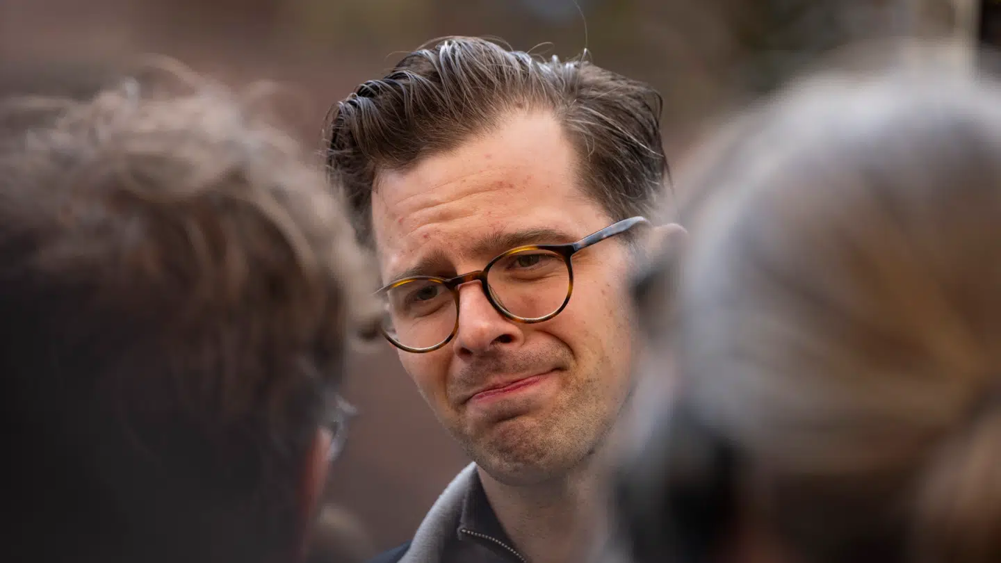 Formand for Liberal Alliance Alex Vanopslagh bliver kritisteret af et af sine egne partimedlemmer.