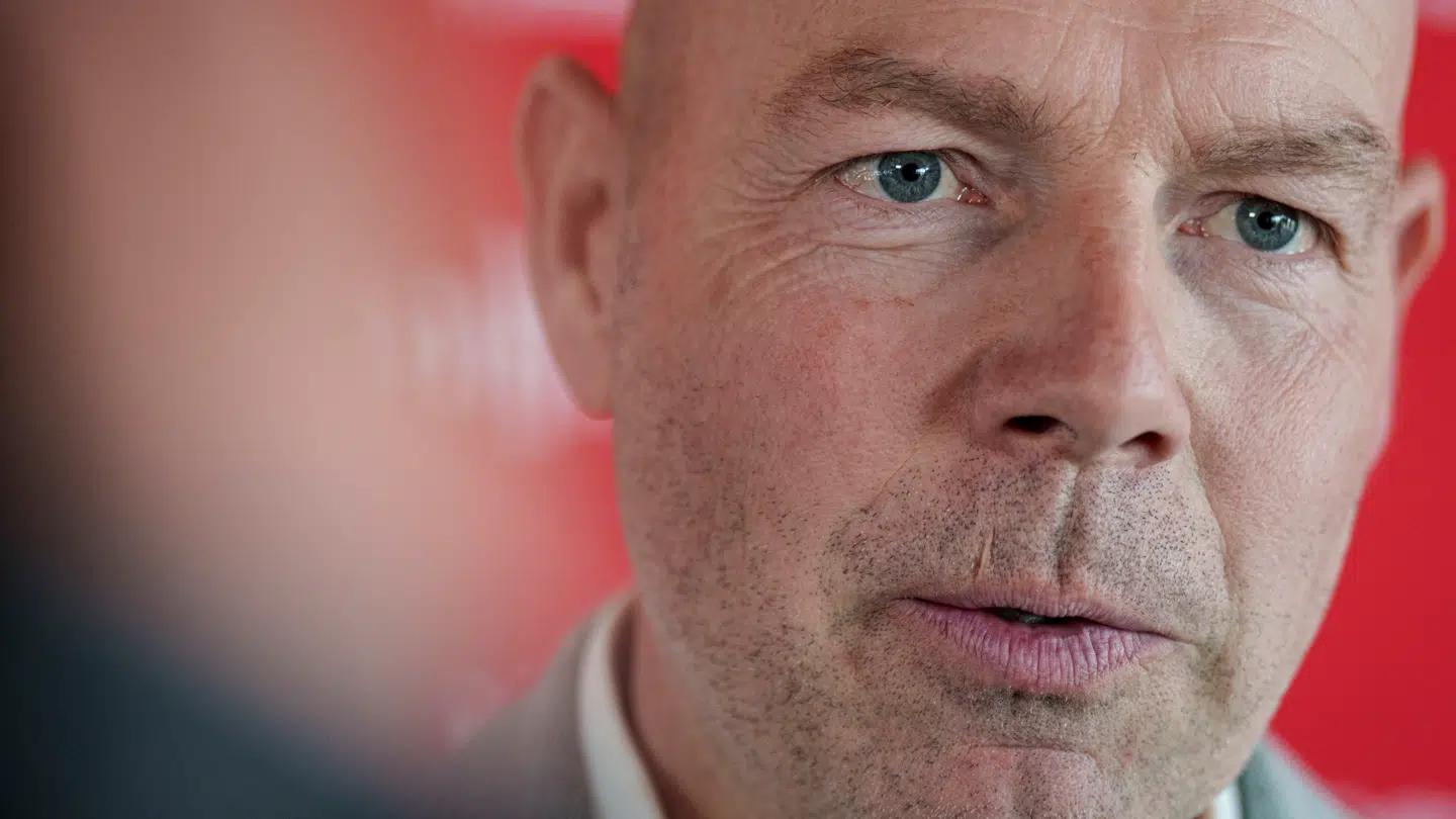 Landstræner Brian Riemer præsenterer truppen til playoff-kampen mod Nordmakedonien på et pressemøde i Parken i København tirsdag den 17. marts 2026.