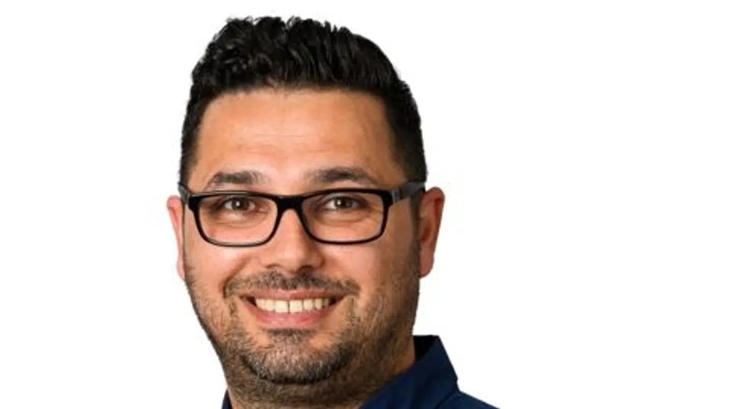 Taner Genc sidder i kommunalbestyrelsen for SF i Ballerup Kommune og stiller op til Folketinget for partiet i Københavns Omegn.