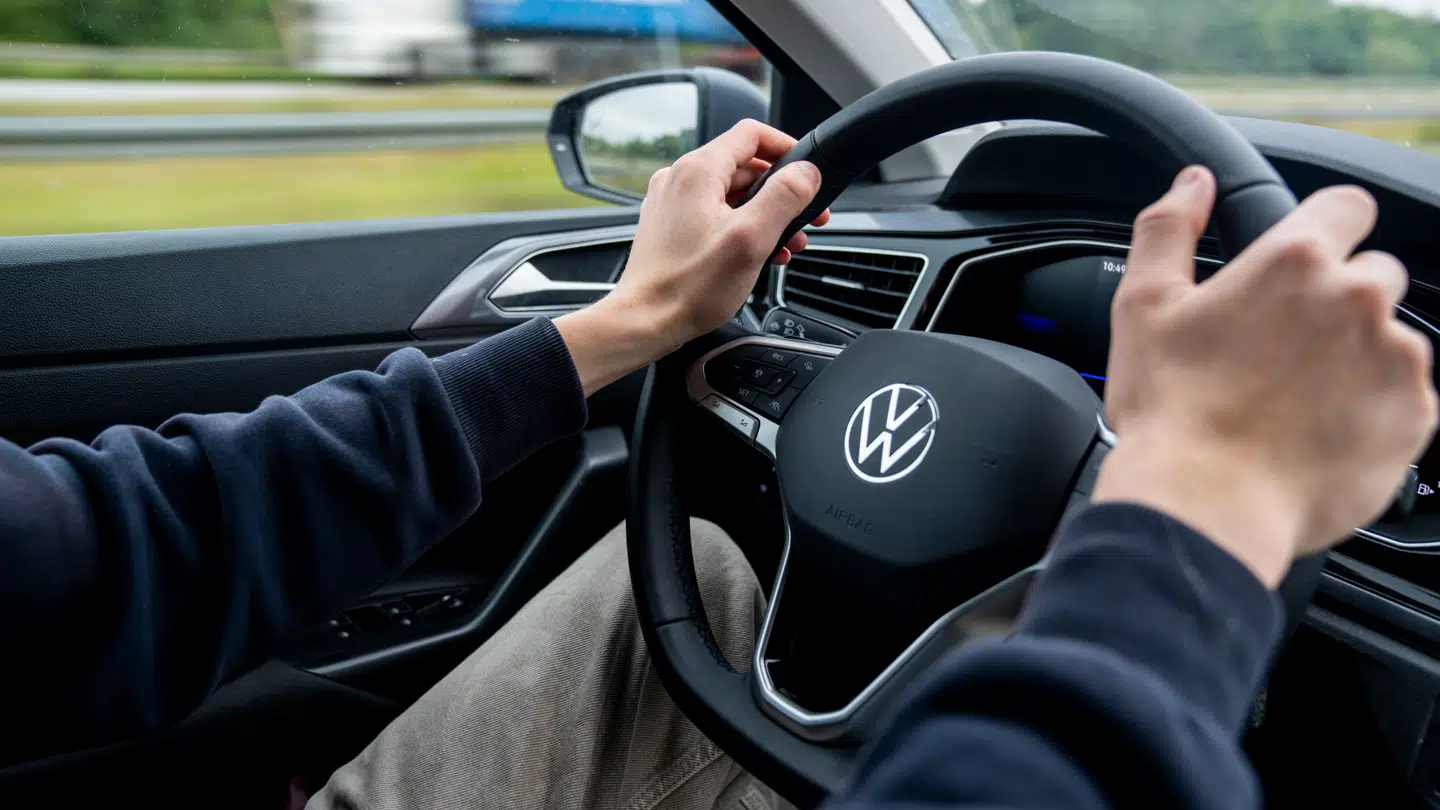 Det er blevet dyrere at køre i sin bil, og FDM kommer med et eksempel for hvor meget.