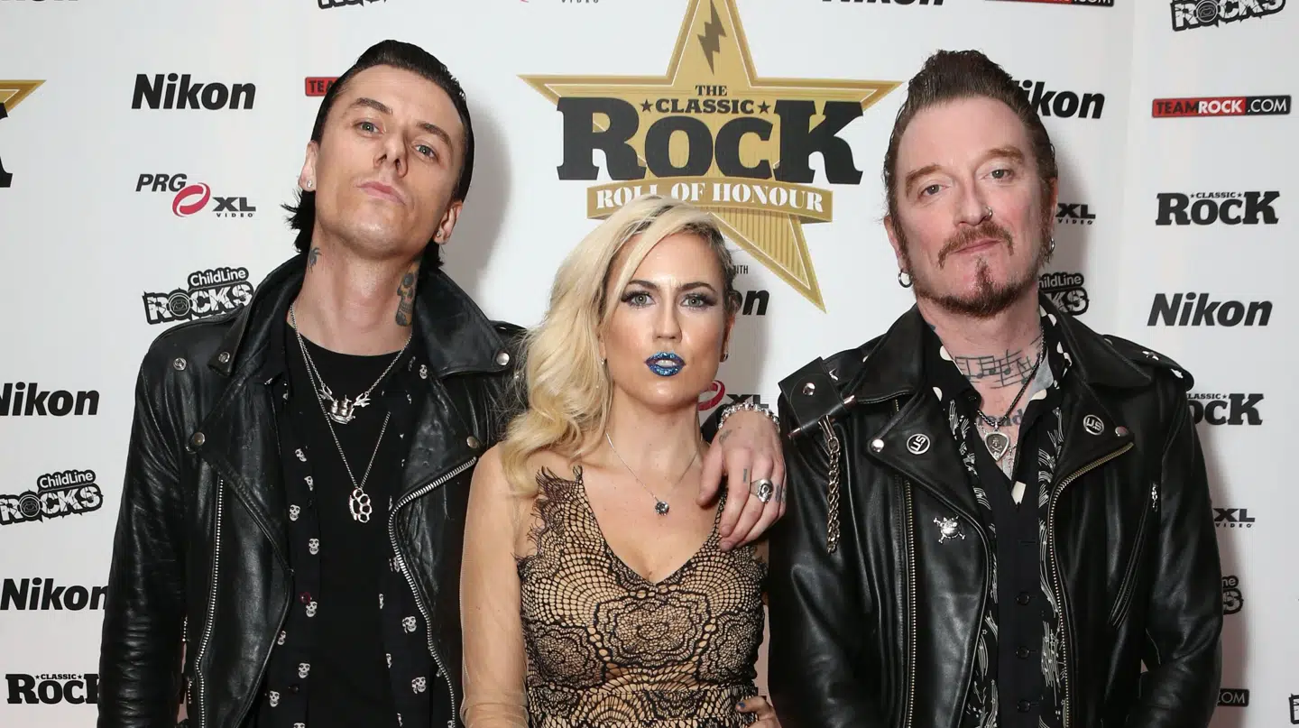 Ginger Wildheart (th.) ses her i 2015.