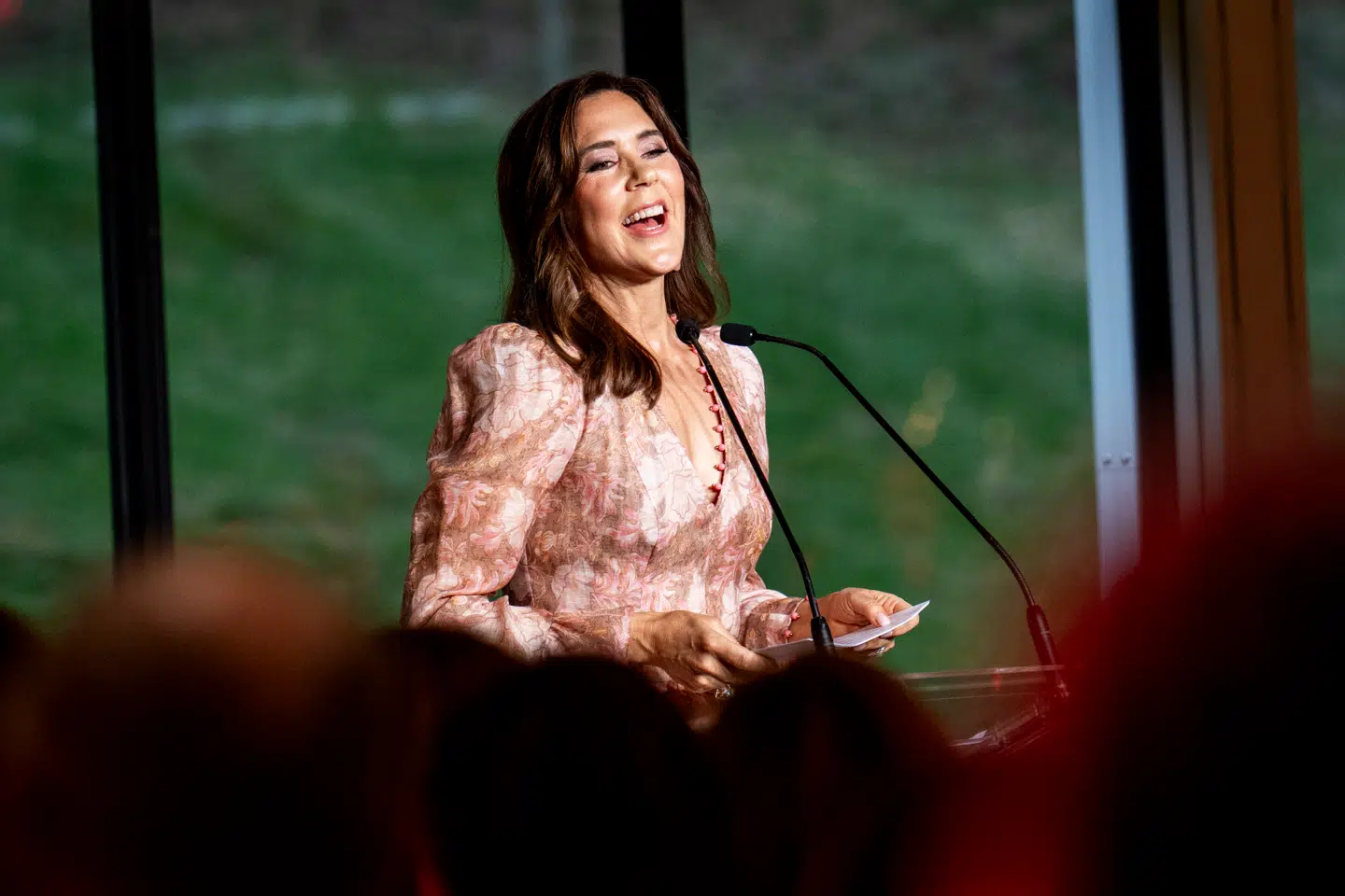 Dronning Mary overraskede ved at holde den store, afsluttende tale ved Kongeparrets returarrangement i Melbourne.