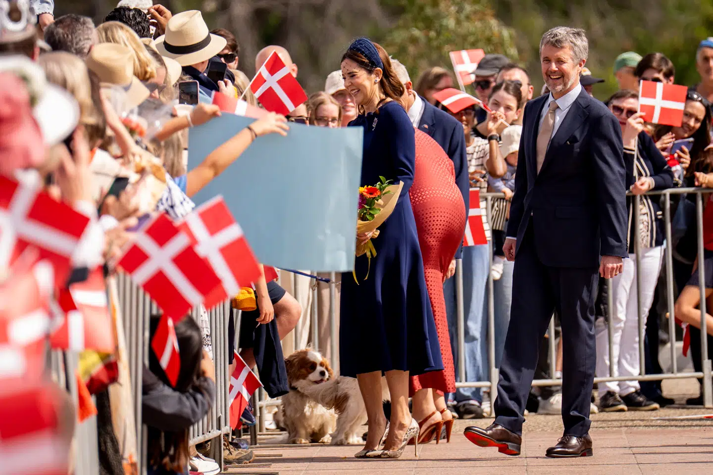 Kong Frederik måtte under store dele af statsbesøget leve med at være mere i baggrunden, mens dronning Mary tog hovedfokus.