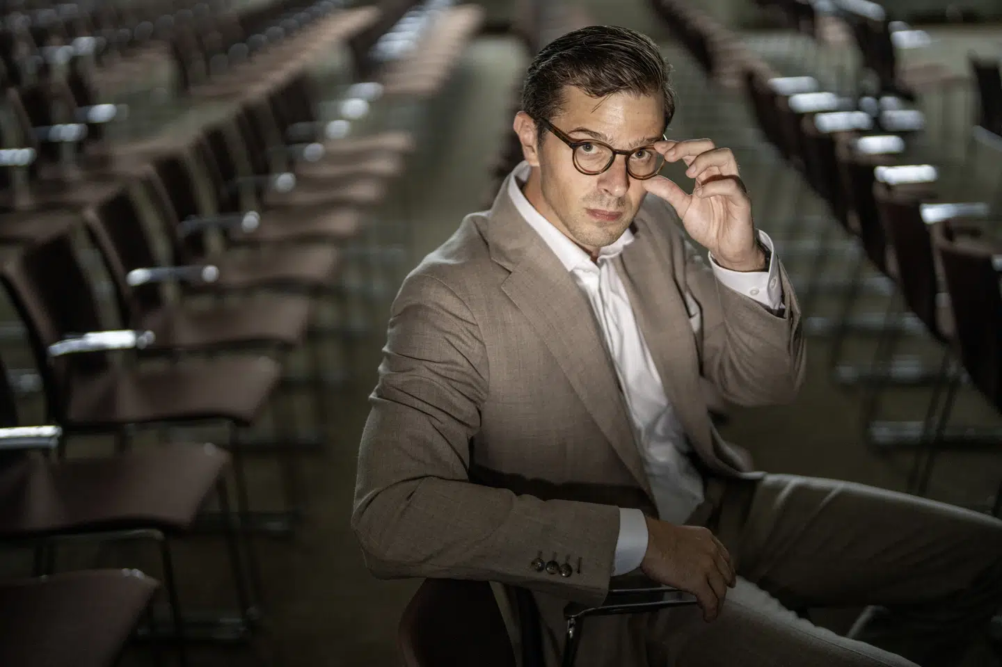 Alex Vanopslagh er formand for Liberal Alliance og tror, at det er muligt at spare 23 milliarder kroner på offentlig administration. (Arkivfoto).