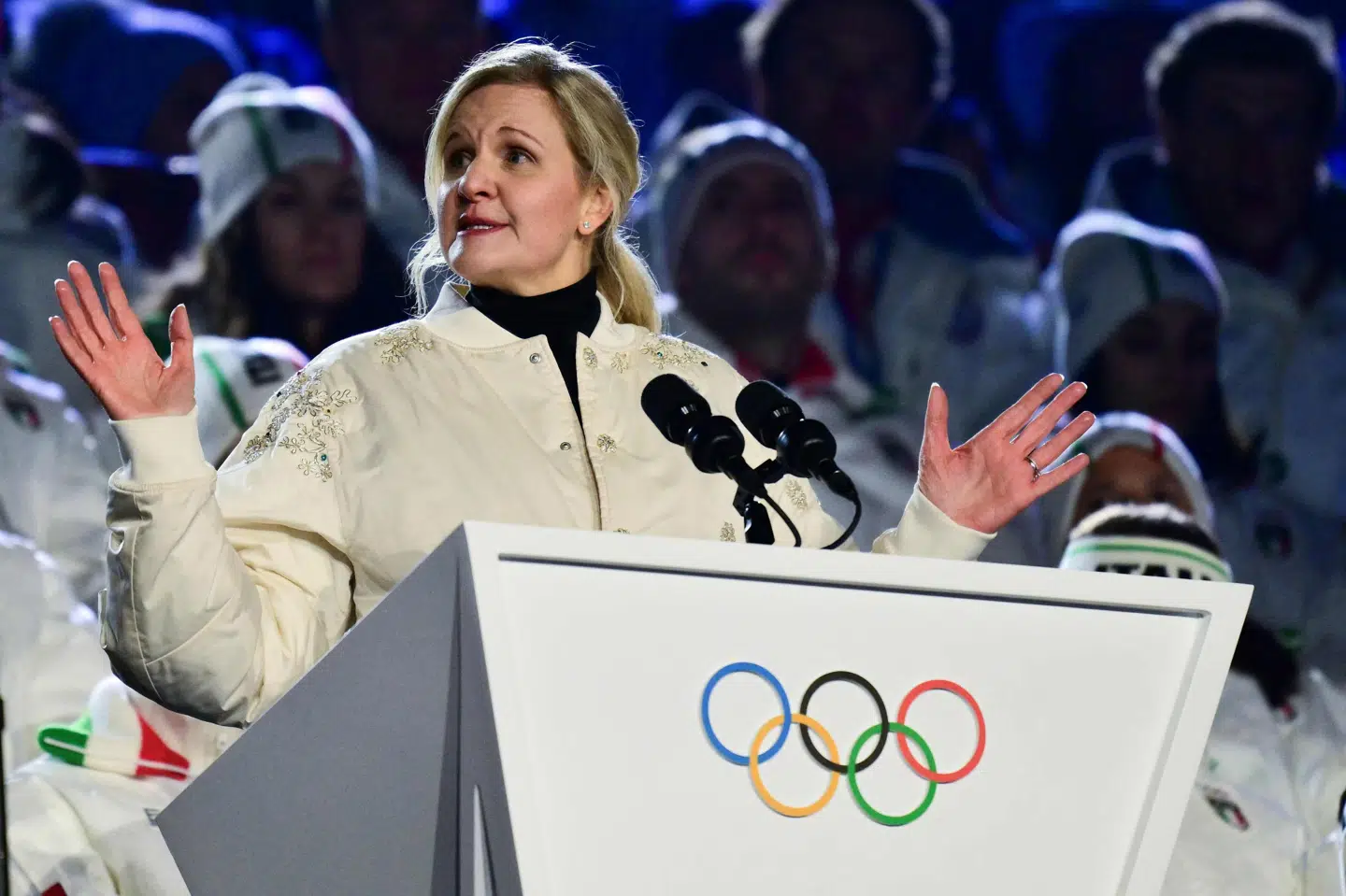 IOC-præsident Kirsty Coventry taler i forbindelse med afslutningsceremonien ved vinter-OL tidligere i år. Præsidentposten i IOC er den mest magtfulde i sportens verden, mener DIF. (Arkivfoto).