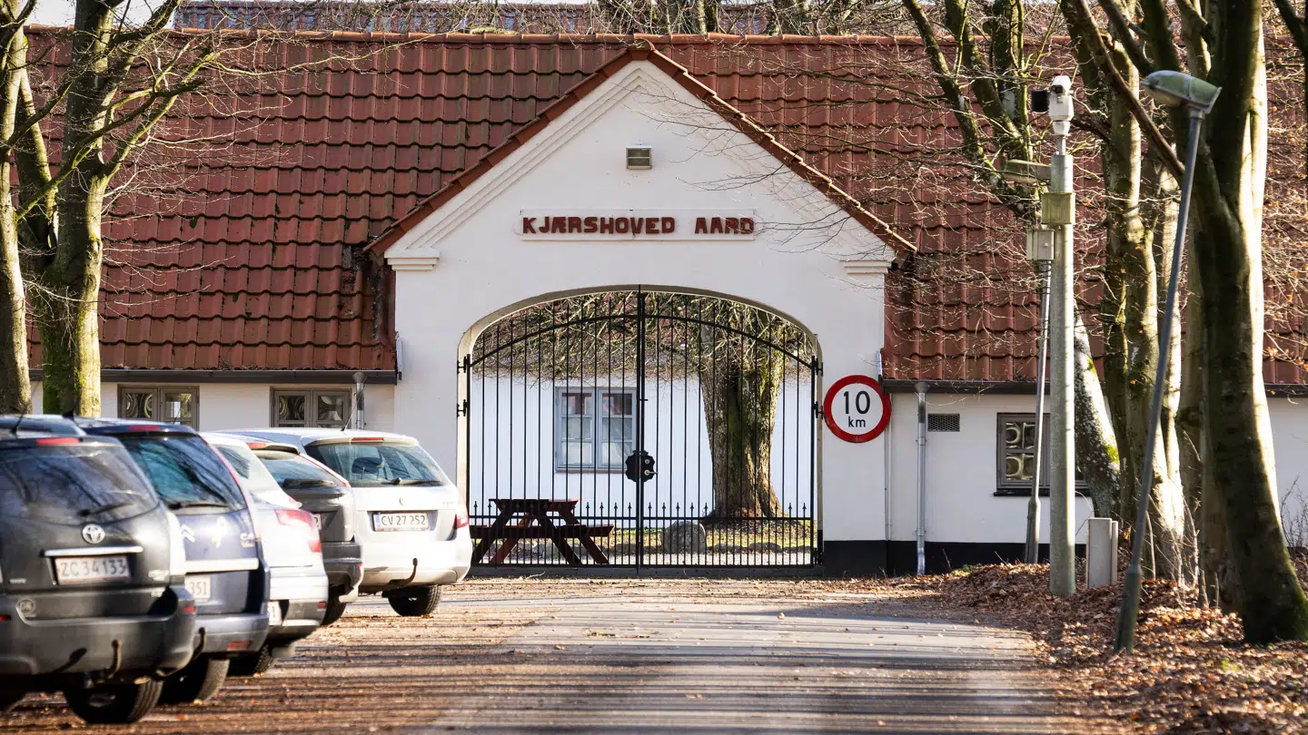 En ny måling viser, at danskerne er klar til at gå imod konventionerne, når det kommer til Udrejsecenter Kærshovedgård nær Bording i Midtjylland.