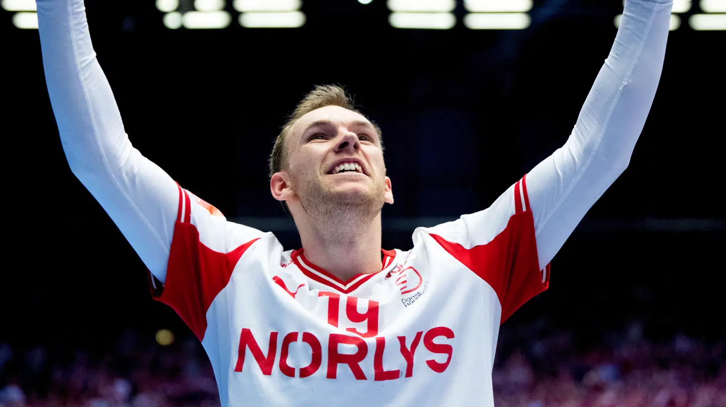 Der er én ting, danskeren altid gør.