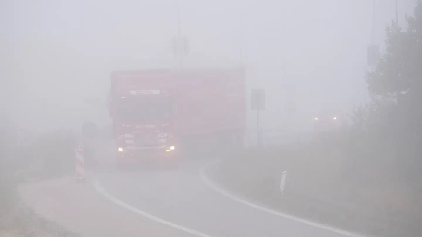 Lørdag morgen kan vejret risikere at blive ekstra besværligt. (Arkivfoto)