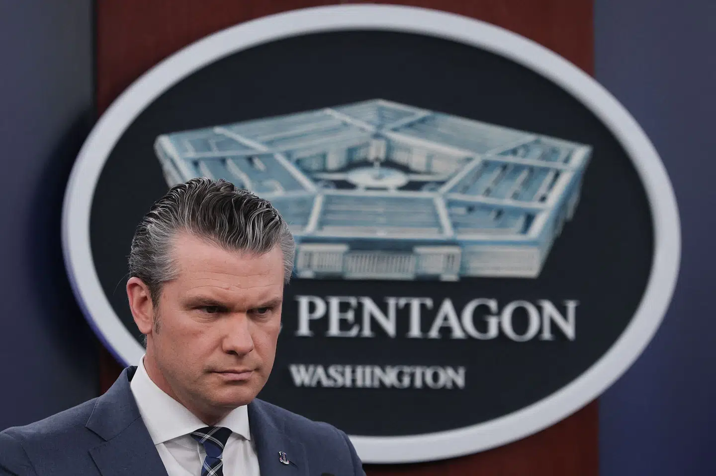 USA's forsvarsminister, Pete Hegseth, ses under en pressebriefing den 19. marts. Ifølge Reuters er det sandsynligt, at Pentagon anker afgørelse, hvor dommer har blokeret for ministeriets stramning af regler for pressen. (Arkivfoto).