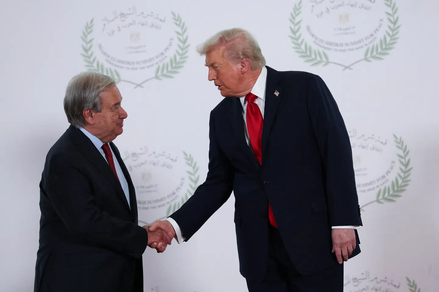 FN samarbejder med USA's præsident, Donald Trump, og præsidentens fredsråd, siger FN's generalsekretær, António Guterres til Politico. De to mødtes under et topmøde i Egypten i oktober. (Arkivfoto).