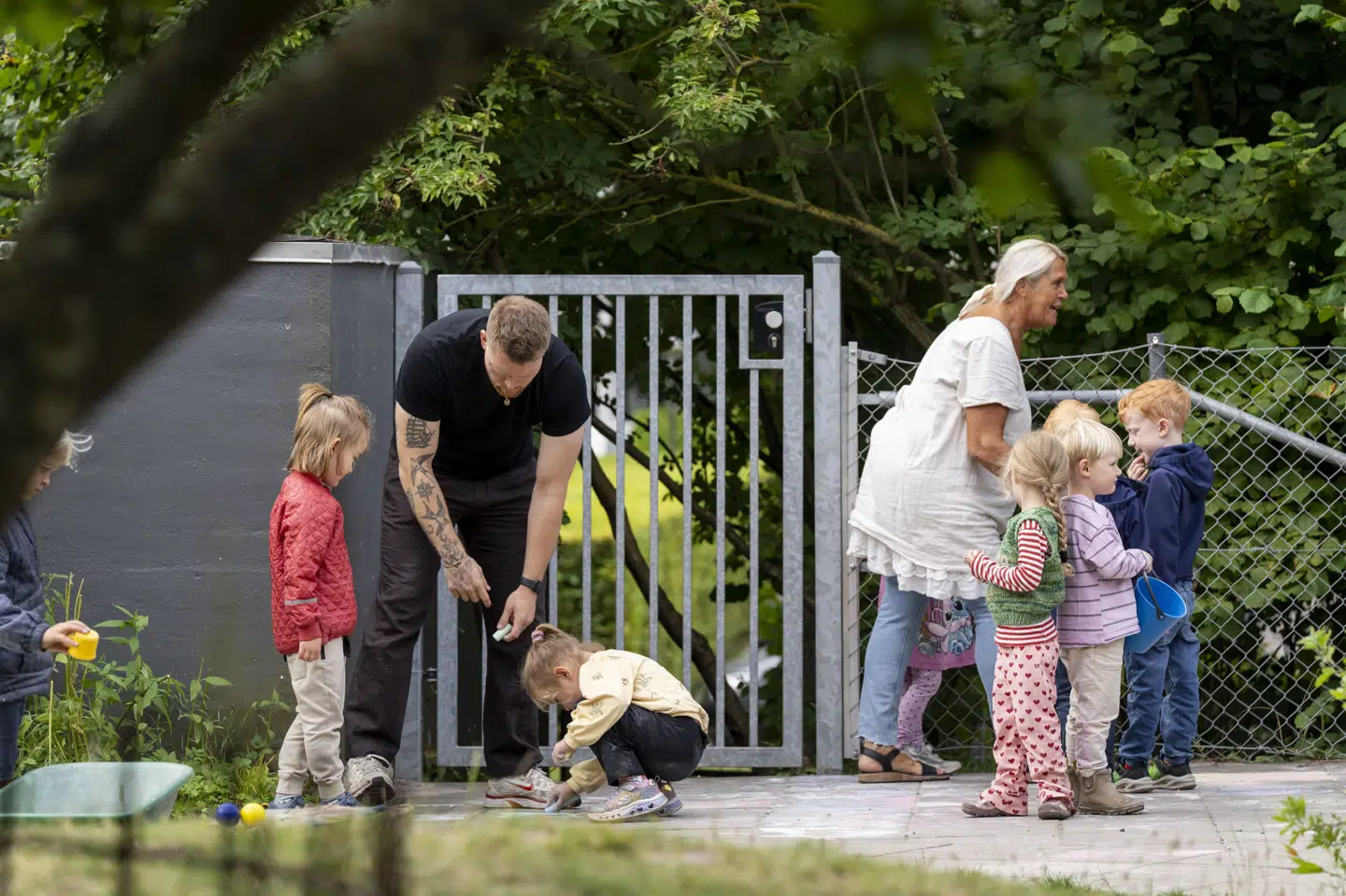 Socialdemokratiet præsenterer lørdag et udspil om fleksible arbejdstider for småbørnsforældre. I Dansk Arbejdsgiverforening er man ikke afvisende over for at drøfte en eventuel ordning i en trepart. (Arkivfoto).
