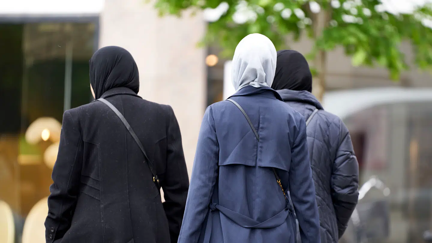 (ARKIV) Kvinder med tørklæde på Nørrebrogade, København den 2. juni 2021