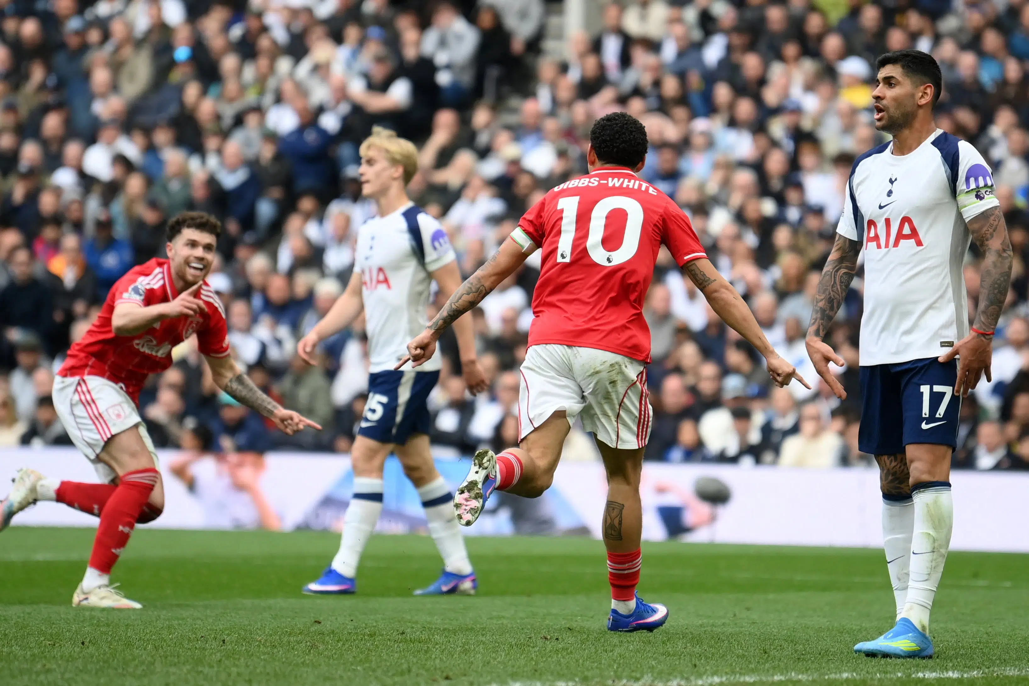 Nottingham forlænger Tottenhams elendige stime