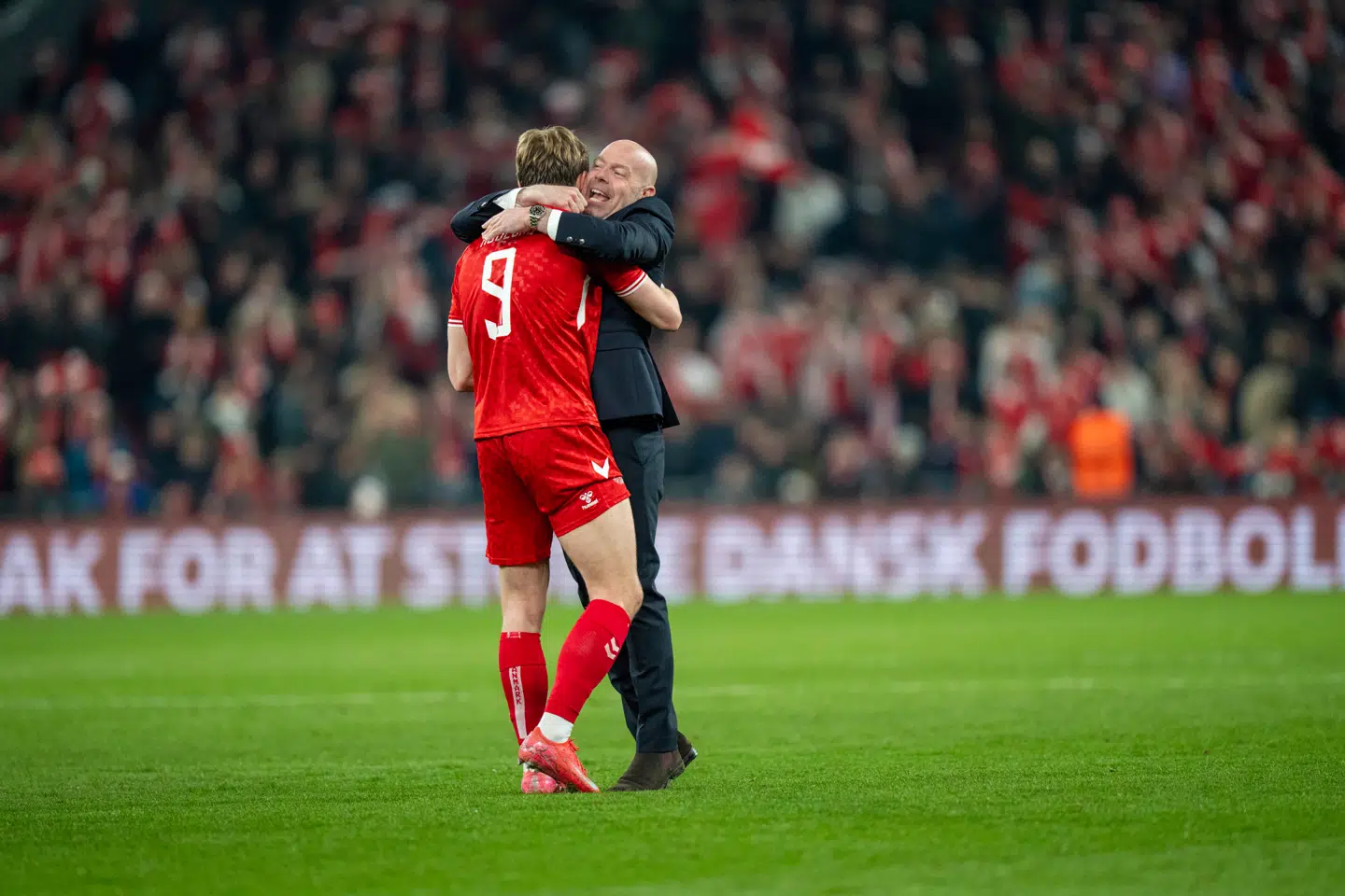 Brian Riemers landshold, da spillet flød, og humøret var i top. Det var sidste forår efter en sejr over Portugal i Nations League-kvartfinalen i Parken. I dag er alt forandret.