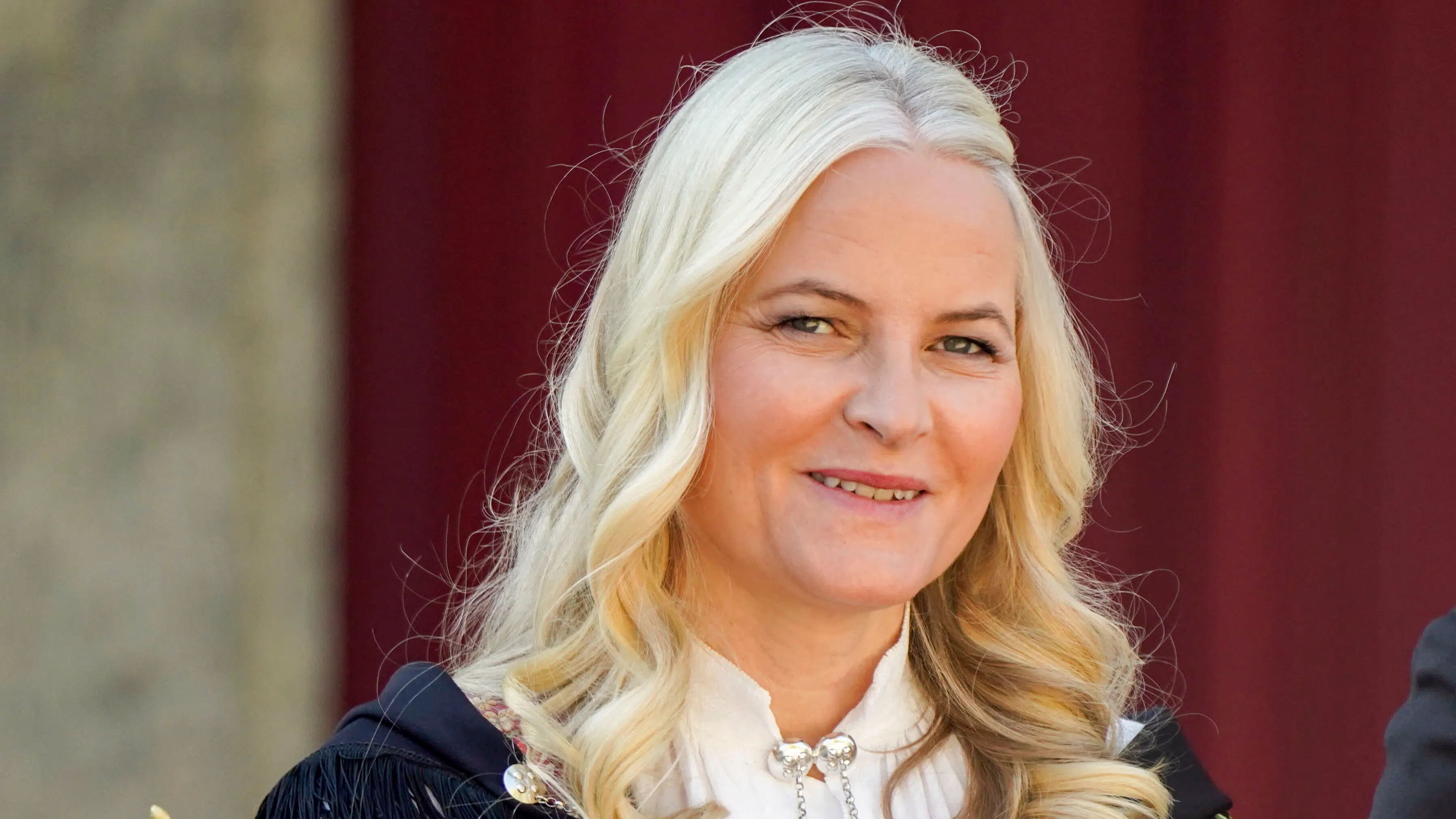 Norsk kongehusekspert langer ud efter hoffet: Mette-Marit har ikke noget ansvar