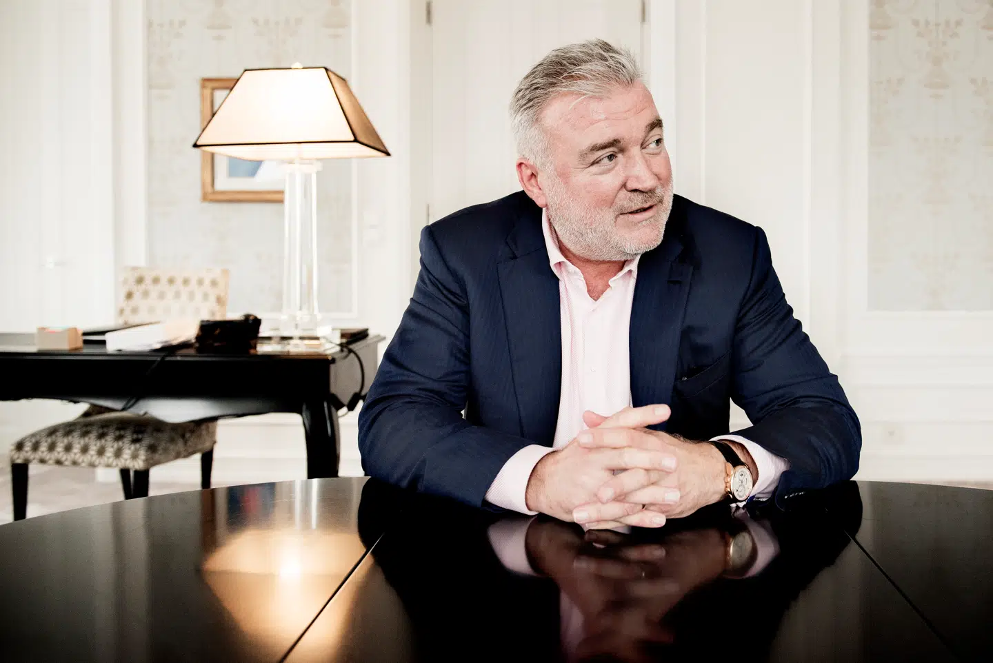 Erhvervsmanden Lars Seier Christensen er en af de 11 personer blandt de 100 rigeste danskere, som er flyttet til udlandet. Han har boet i Schweiz siden 2014.