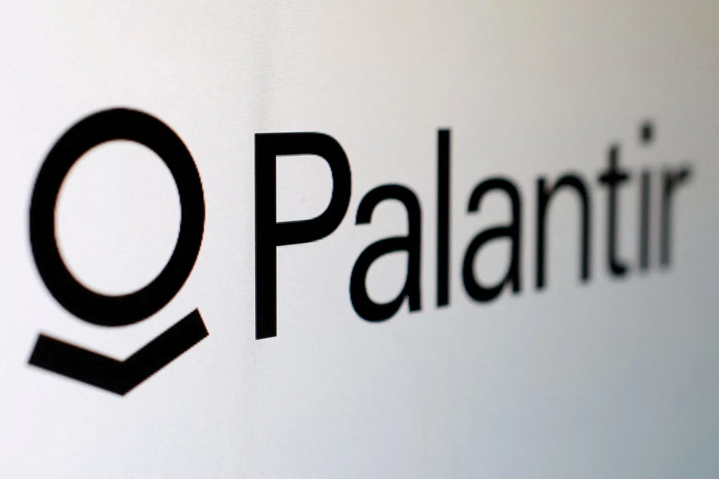 FILE PHOTO: The Palantir logo is seen in this illustration taken August 3, 2025. REUTERS/Dado Ruvic/Illustration/File Photo