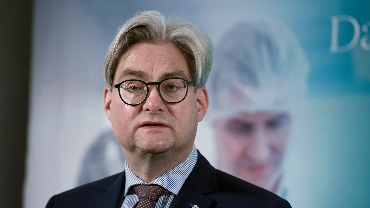 Søren Pind kommer med to bud på mulige regeringer.