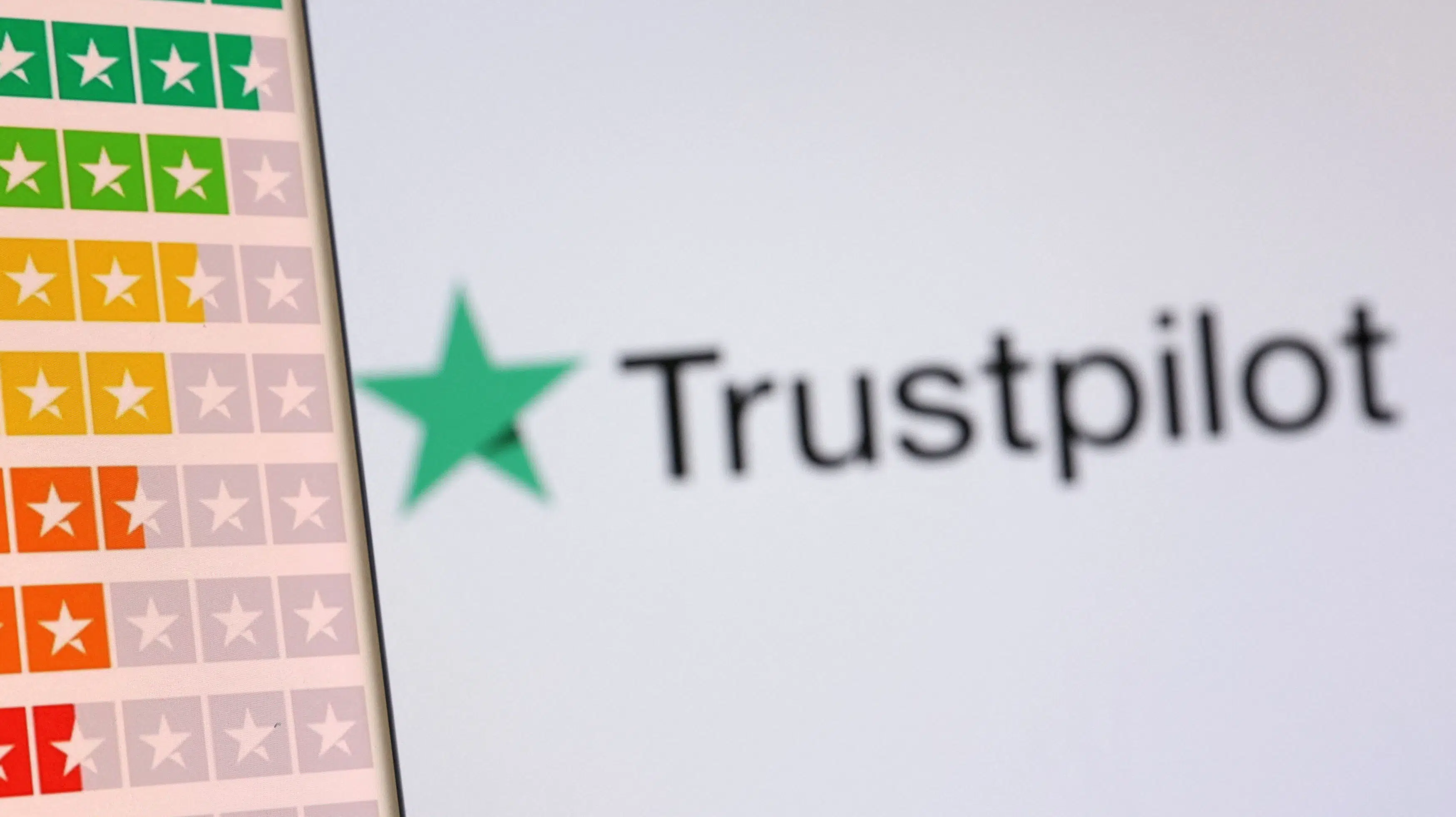 Trustpilot får millionbøde for manglende kontrol