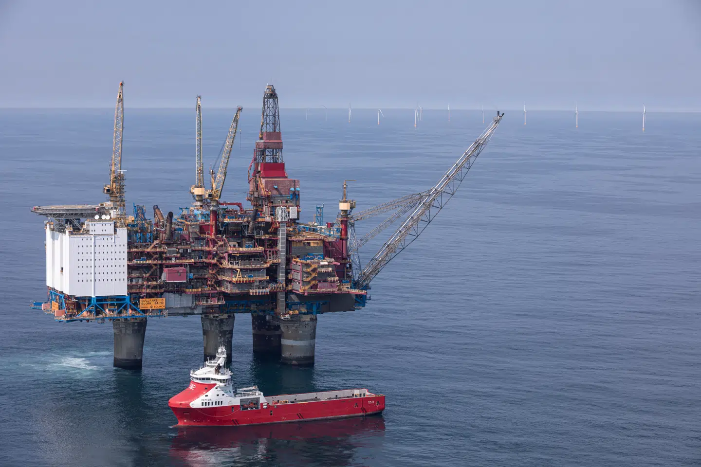 Den delvis statsejede, norske oliegigant Equinor (tidligere Statoil) forsøger at øge sin produktion for at kunne levere, hvad Europa og resten af verden mangler.