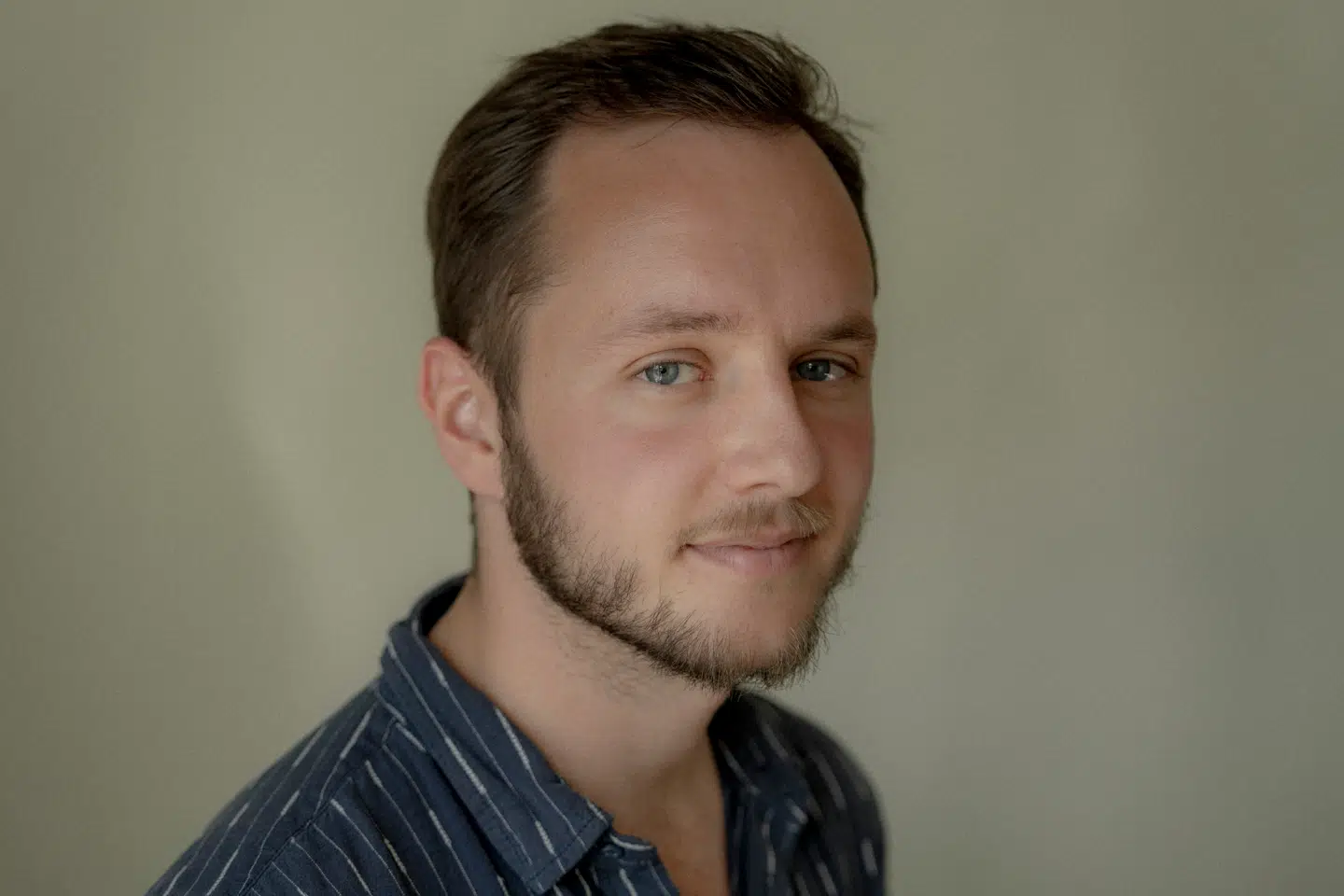 Vi er nødt til at forstå, hvorfor unge deler hagekors på nettet, mener Jonatan Mizrahi-Werner, der har forsket i racistisk, nynazistisk og kvindehadende indhold på nettet.