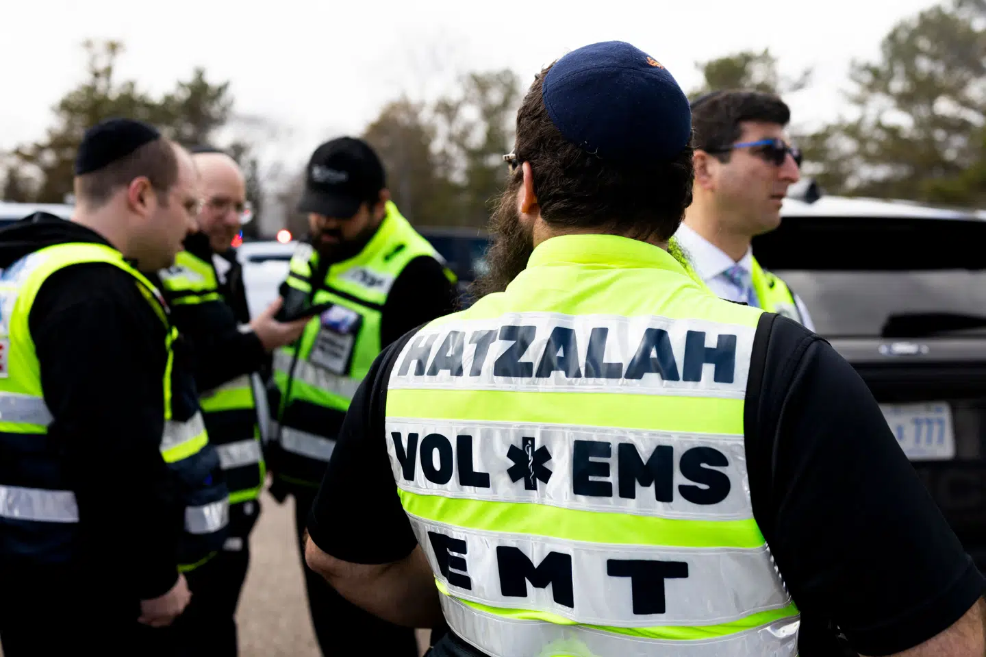 Fire ambulancer tilhørende den jødiske ambulancetjeneste Hatzalah, blev mandag sat i brand i Golders Green.
