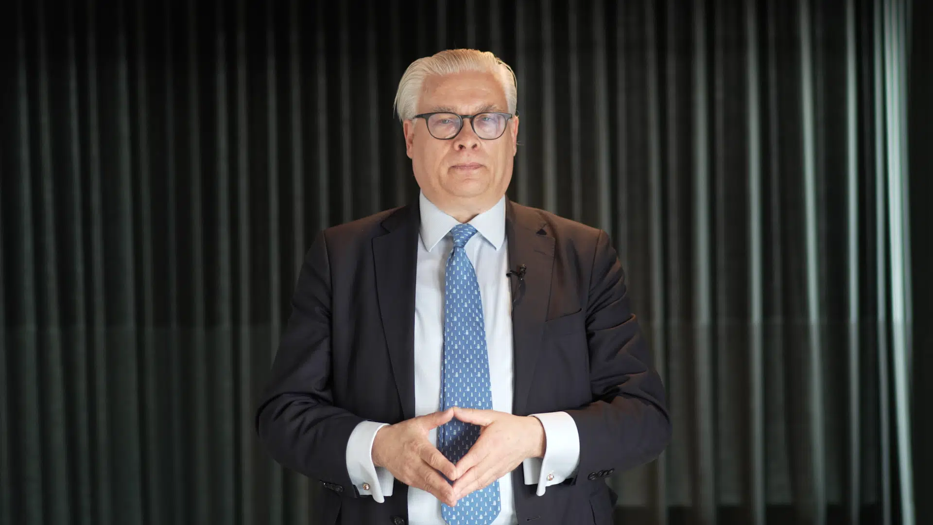 Thomas Bernt: Lars Løkkes pris for at nikke til Mette Frederiksen kan blive blodrød