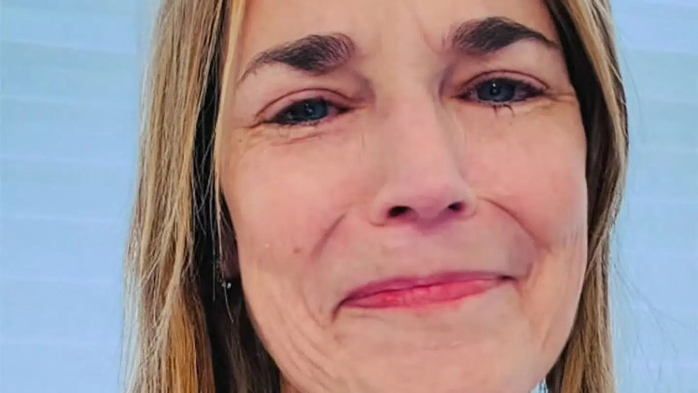 Savannah Guthrie brød sammen for åben skærm under et interview om sin mors forsvinden.