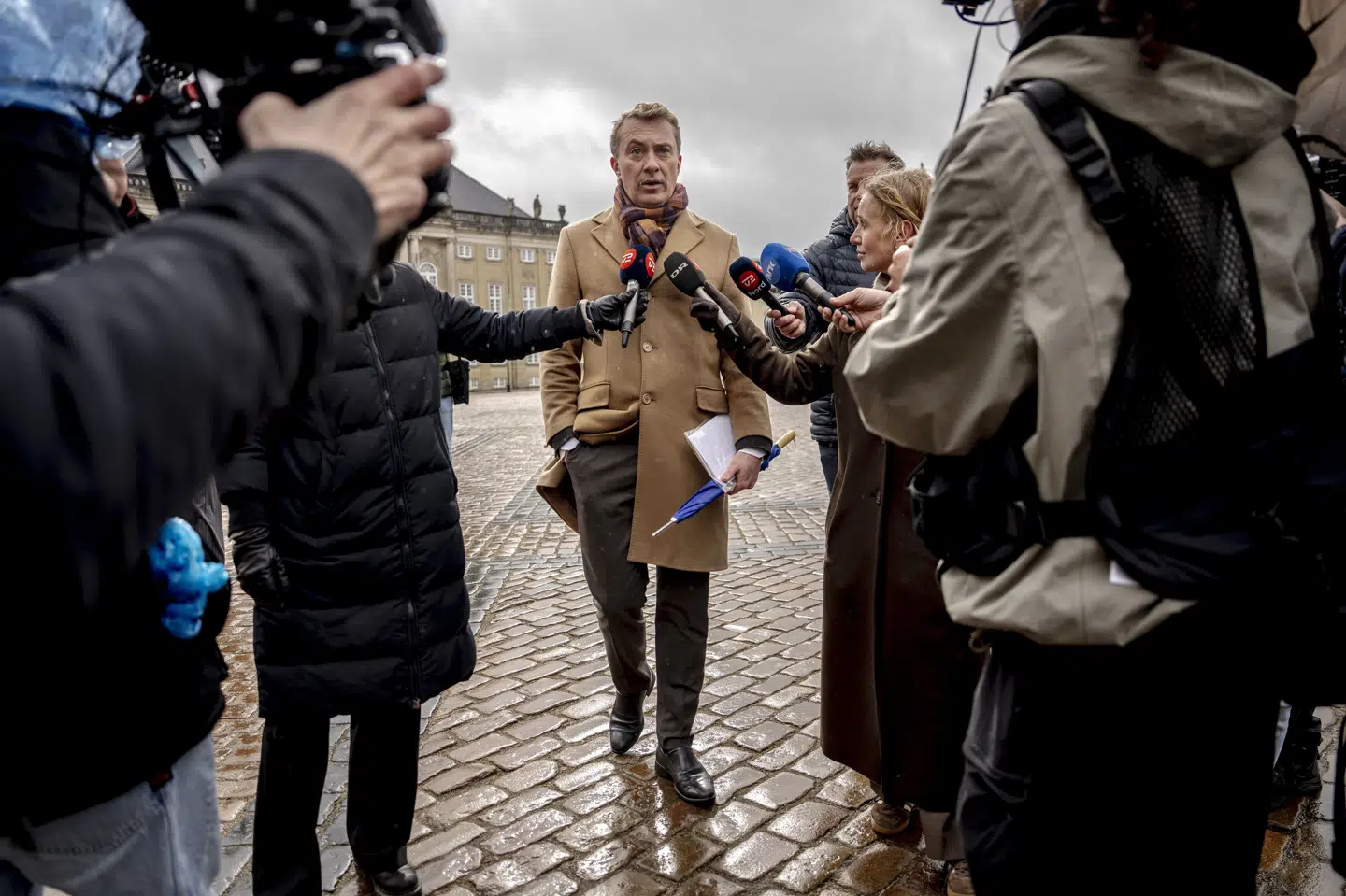 Formand Morten Messerschmidt er særdeles tilfreds med Dansk Folkepartis valg, men det bliver nok svært at mønstre en borgerlig regering, som han håbede på.