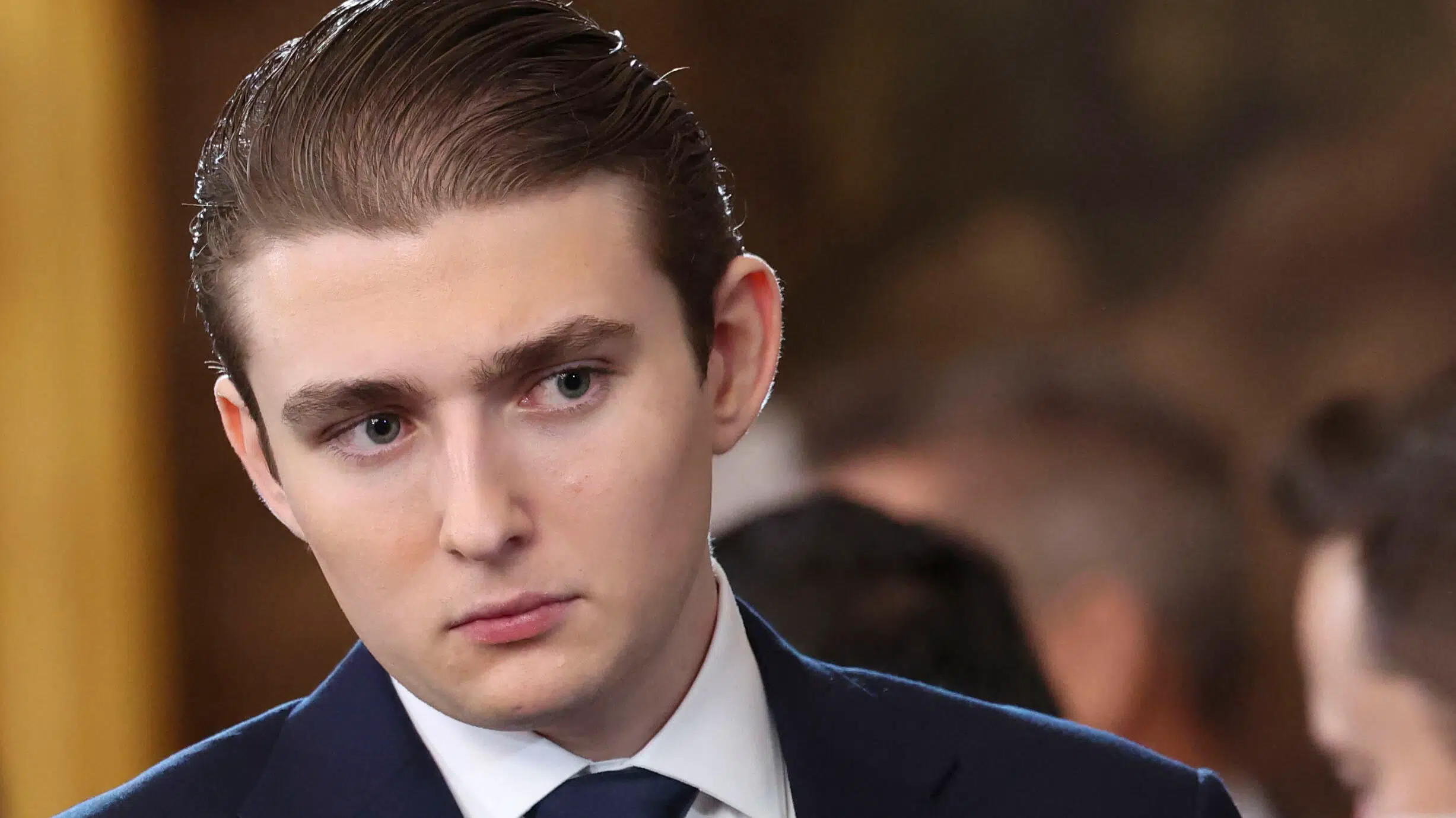 Vil se en Trump i trøjen: 'Meld dig, Barron!'