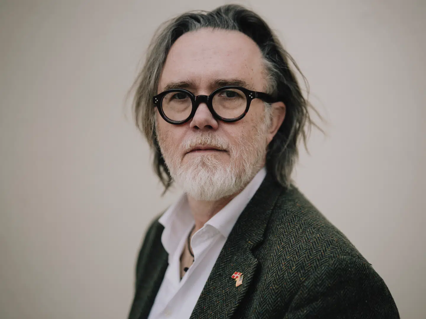 Det var nærmest den amerikanske forfatter Rod Dreher, der egenhændigt gjorde USAs vicepræsident, J.D. Vance, berømt, da han i 2016 interviewede Vance om bogen »A Hillbilly Elegy«. Siden 2022 har Dreher boet i Budapest.