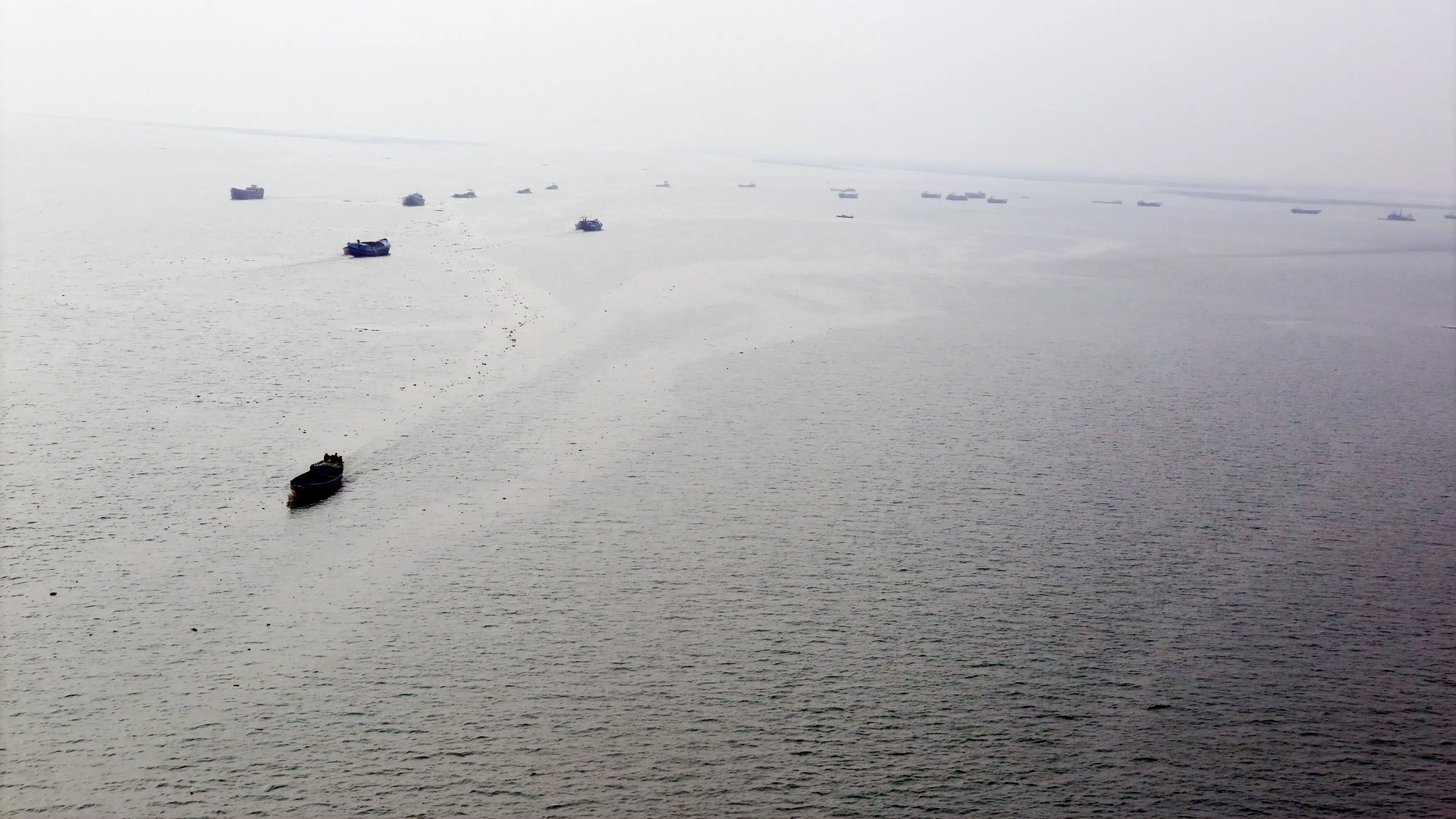 Styrtet i flod: 24 døde i busulykke