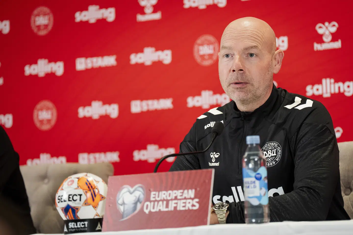 Brian Riemer har forberedt sine spillere på, at de skal være tålmodige mod Nordmakedonien.