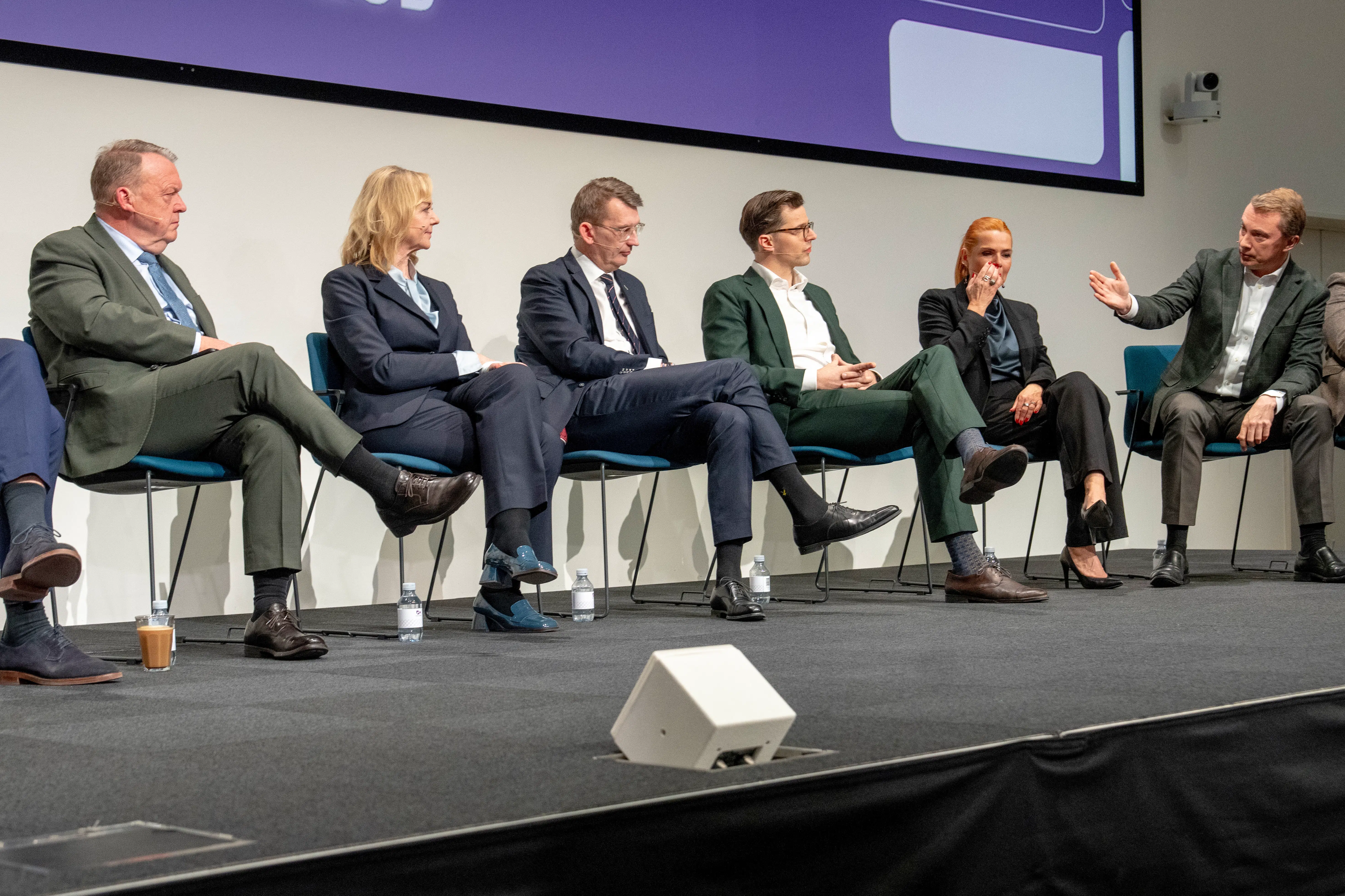 Det eneste, der er helt sikkert, er, at ingen ved en pind