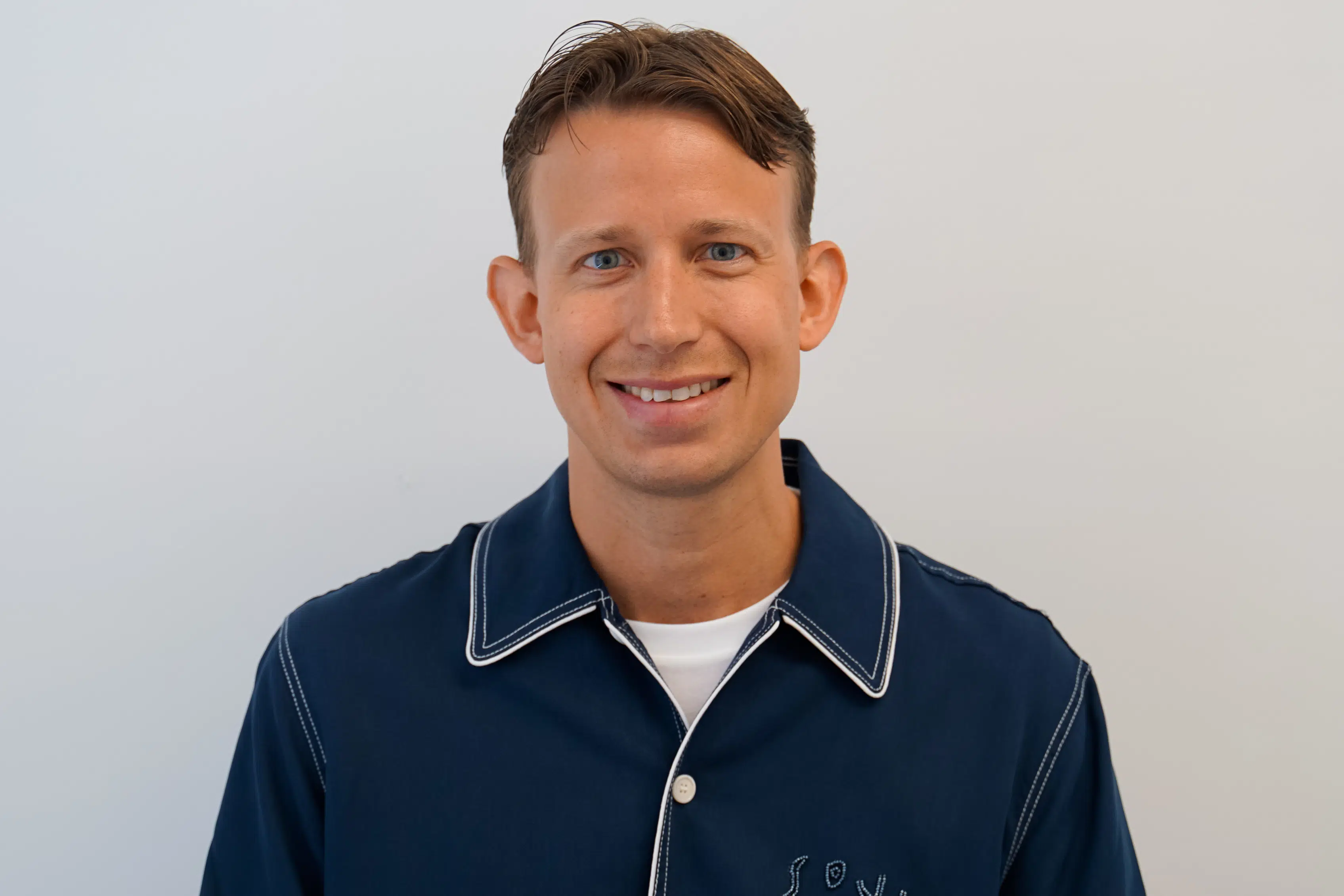 Som 18-årig startede han med at sælge slips online. I dag forvalter han marketingbudgetter i millionklassen i New York